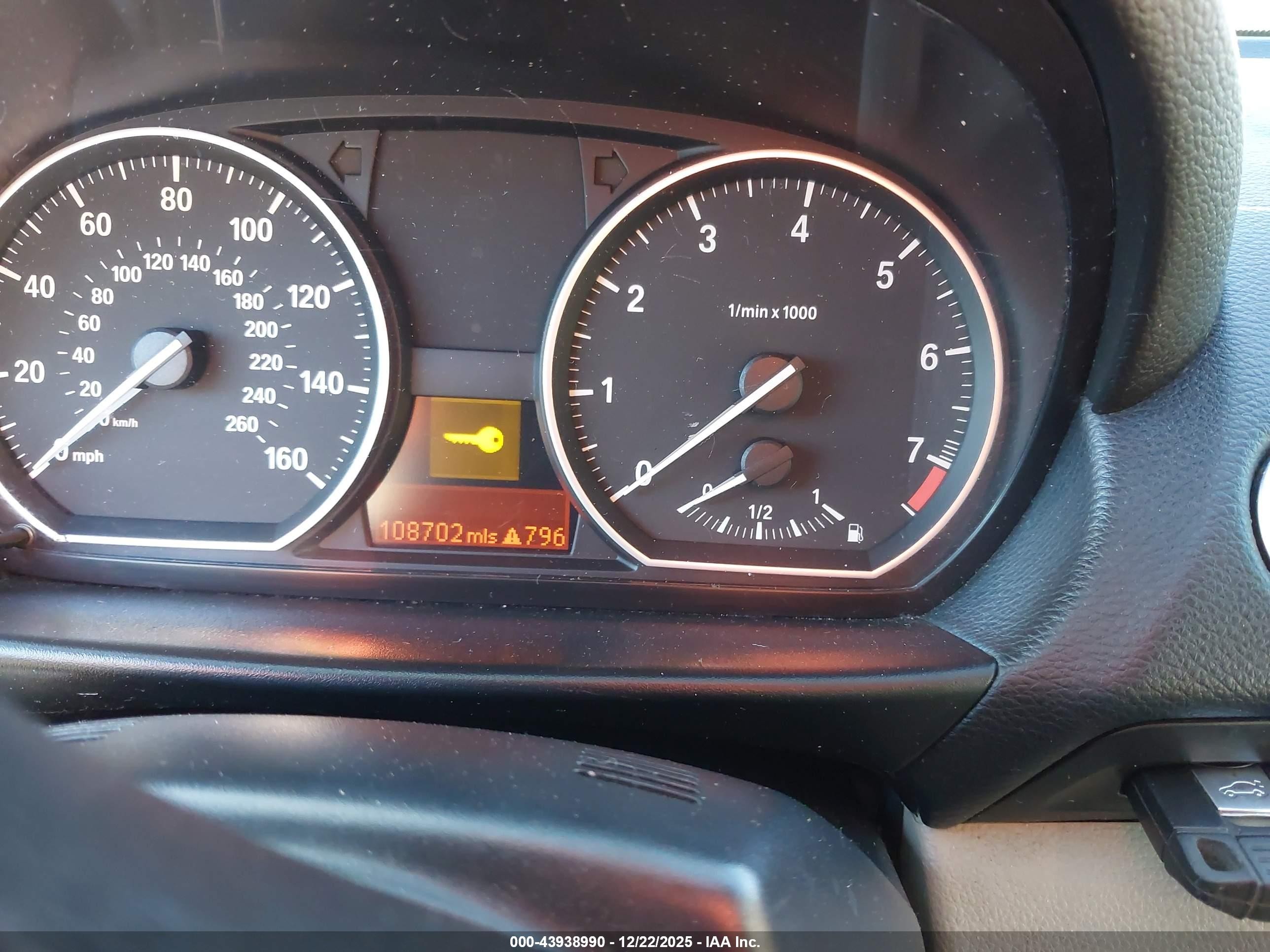 2008 Bmw 128i   Gold vin: WBAUL73578VE88483