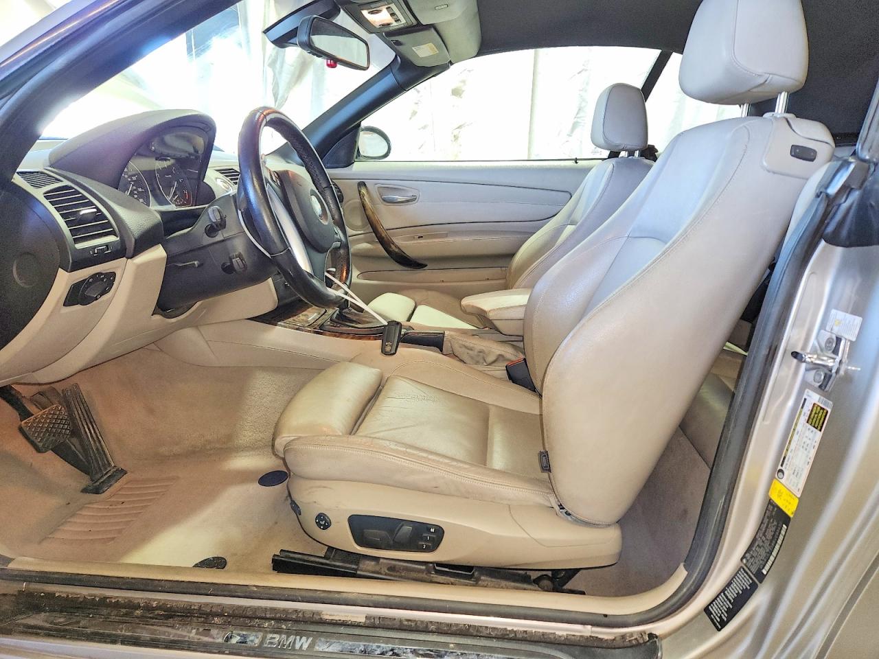 2008 Bmw 128 I Tan vin: WBAUL73588VE88430