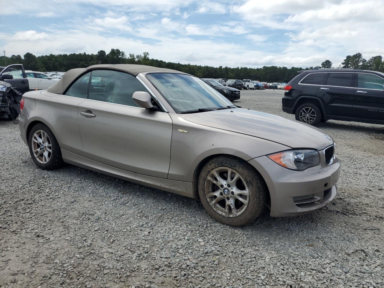 2009 Bmw 128 I Beige vin: WBAUL73589VJ76395