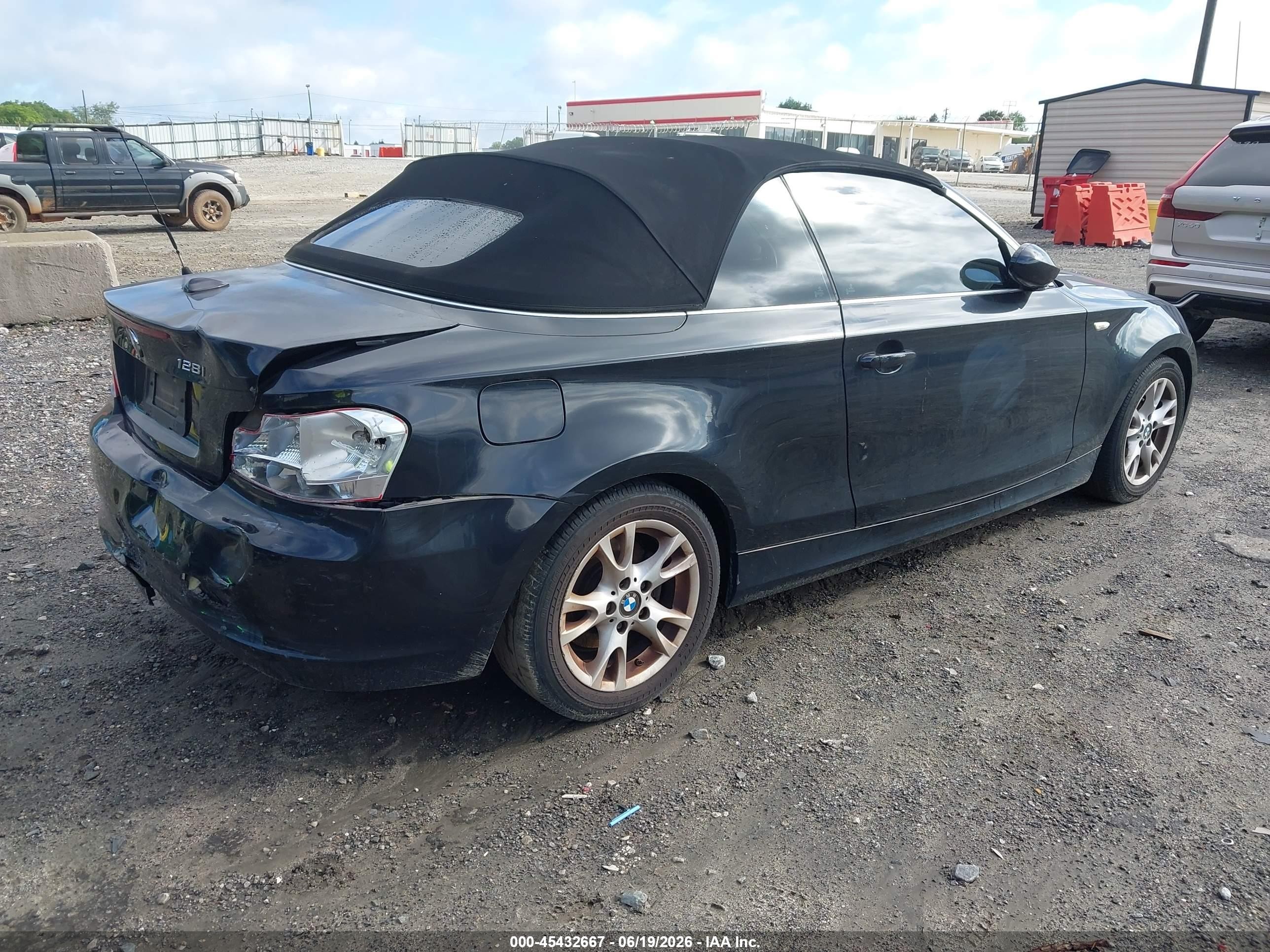 2008 Bmw 128i   Black vin: WBAUL73598VE89280