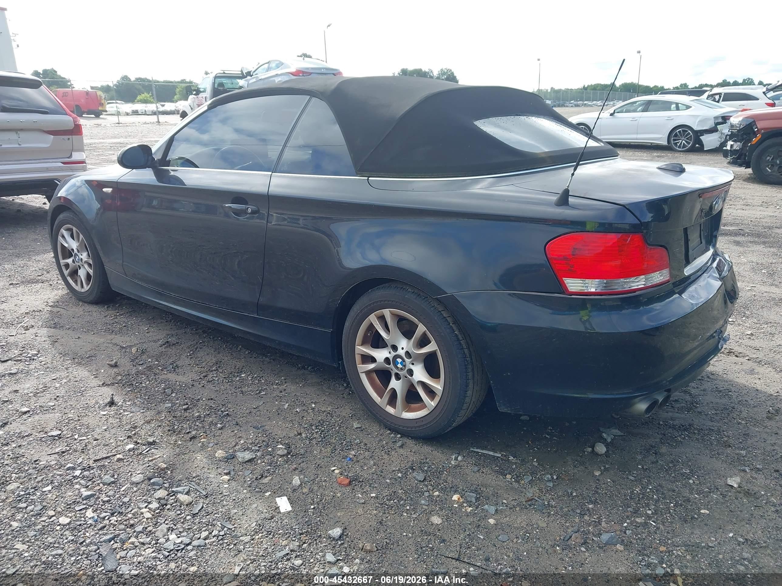 2008 Bmw 128i   Black vin: WBAUL73598VE89280