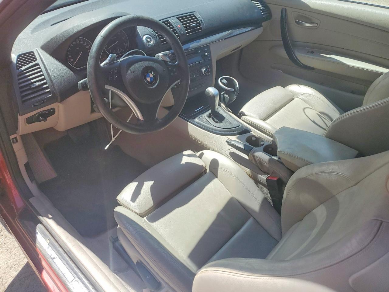 2008 Bmw 128 I Красный vin: WBAUL73598VJ74637