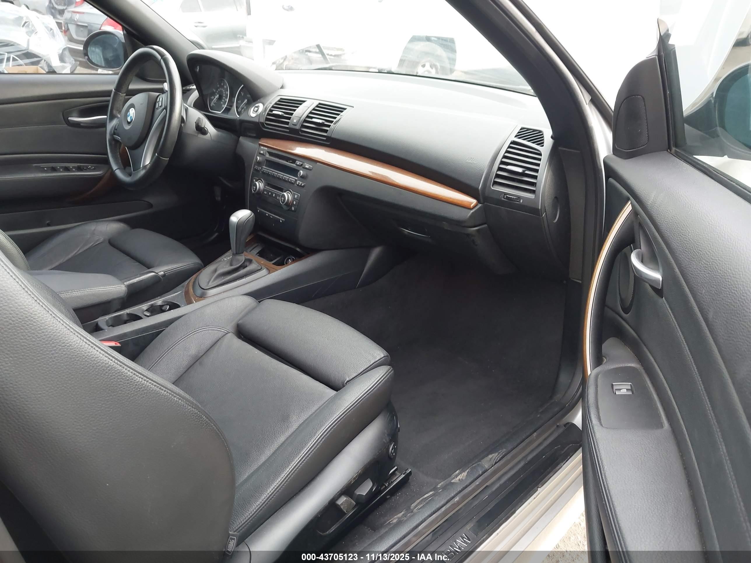 2009 Bmw 128i   Silver vin: WBAUL73599VJ76485