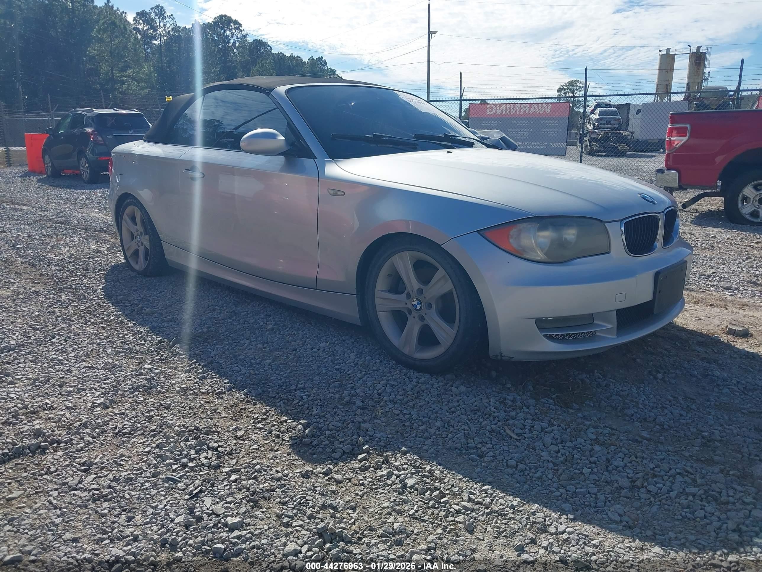 2008 Bmw 128i   Silver vin: WBAUL735X8VE88980