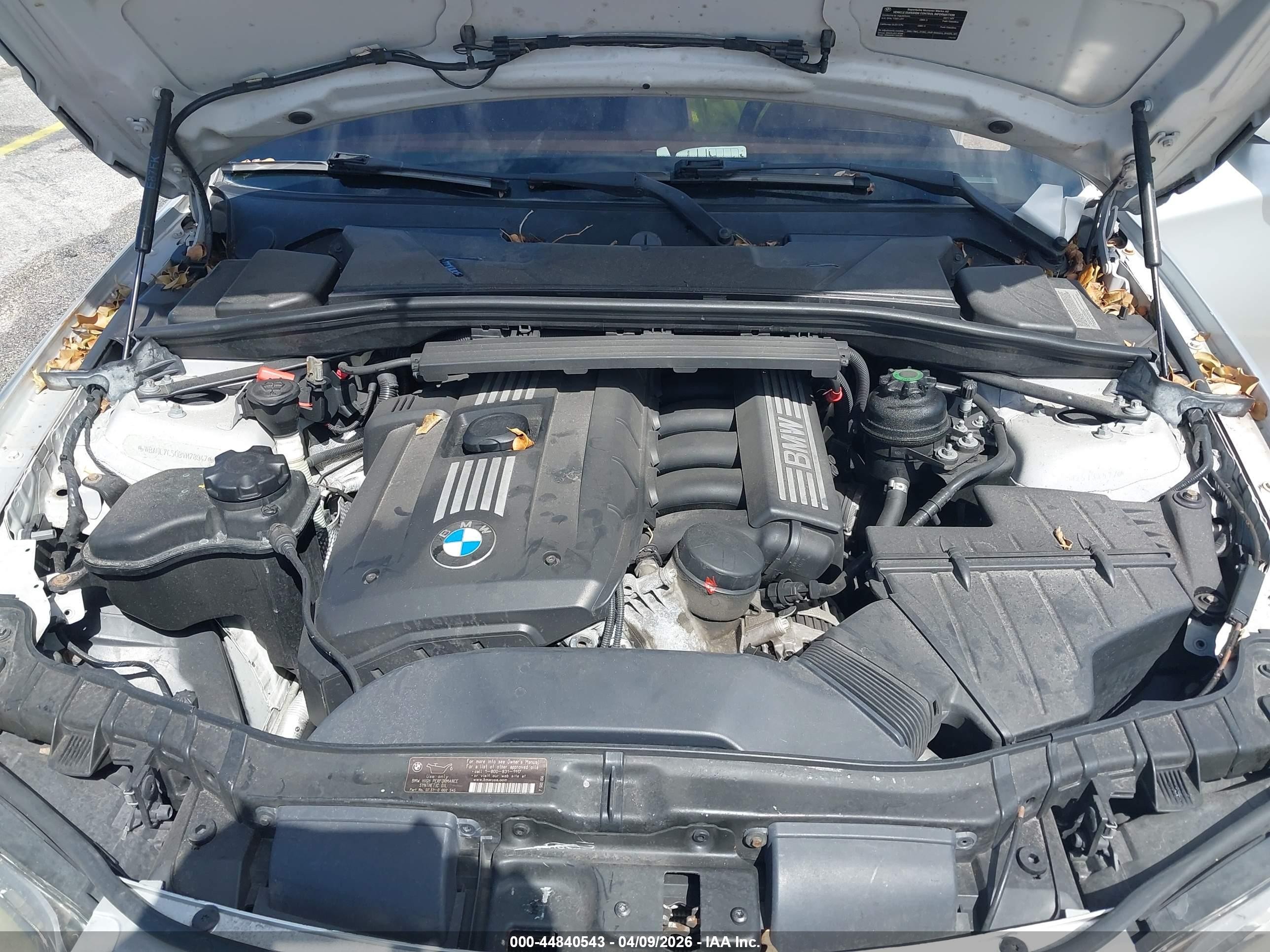 2011 Bmw 128i Silver vin: WBAUL7C50BVM78947
