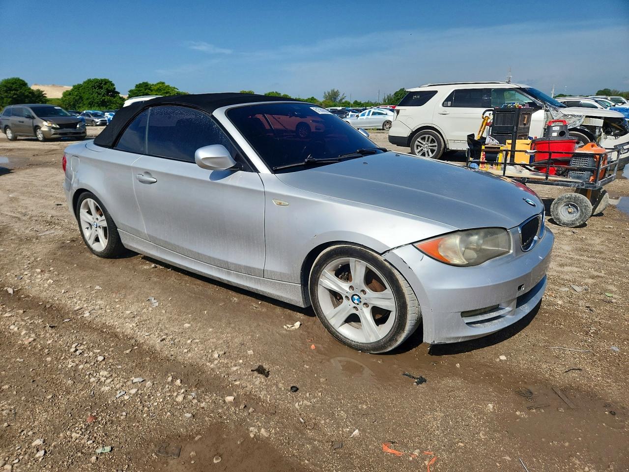 2011 Bmw 128 I Silver vin: WBAUL7C50BVM78947