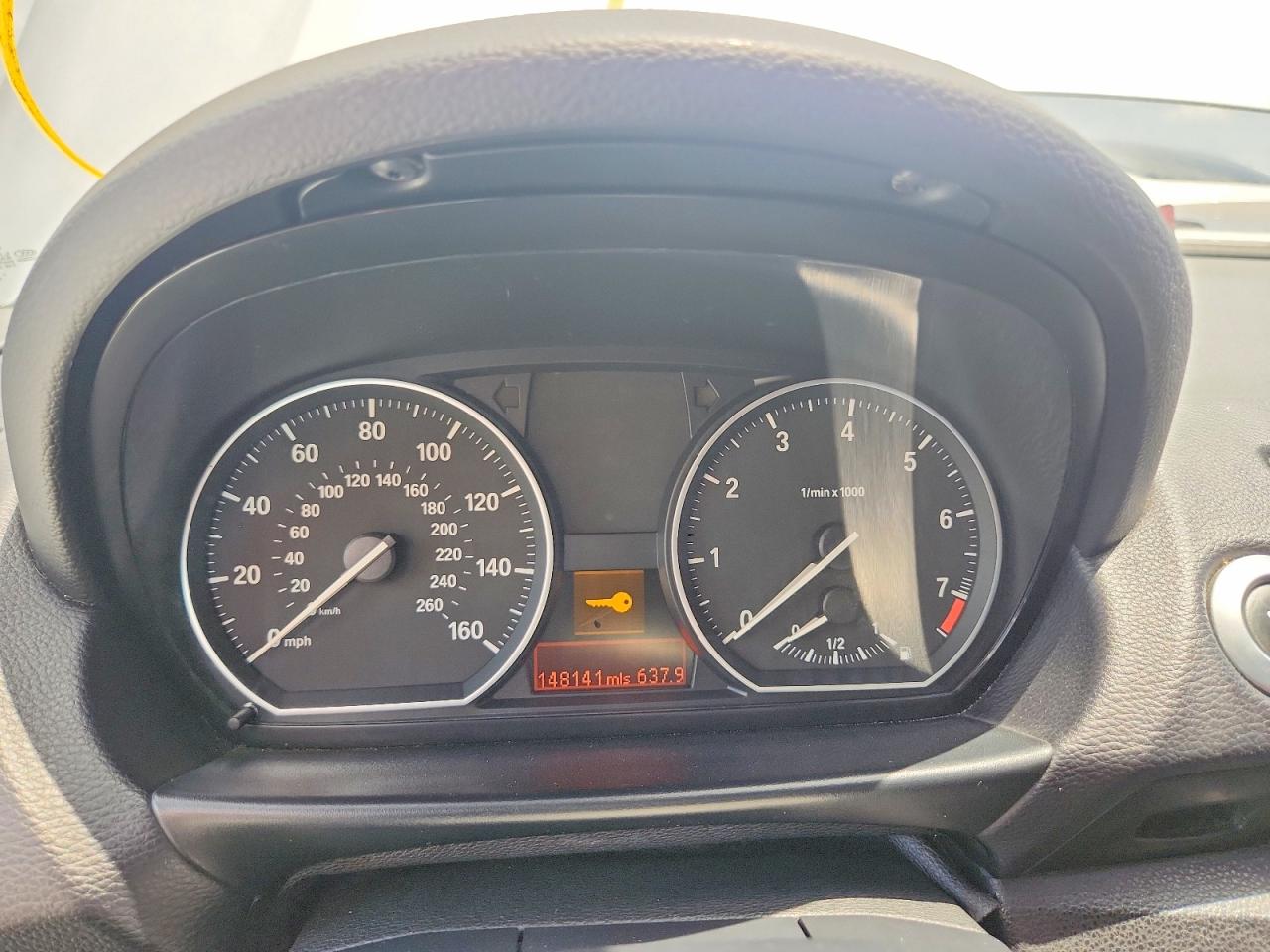 2011 Bmw 128 I Silver vin: WBAUL7C50BVM78947