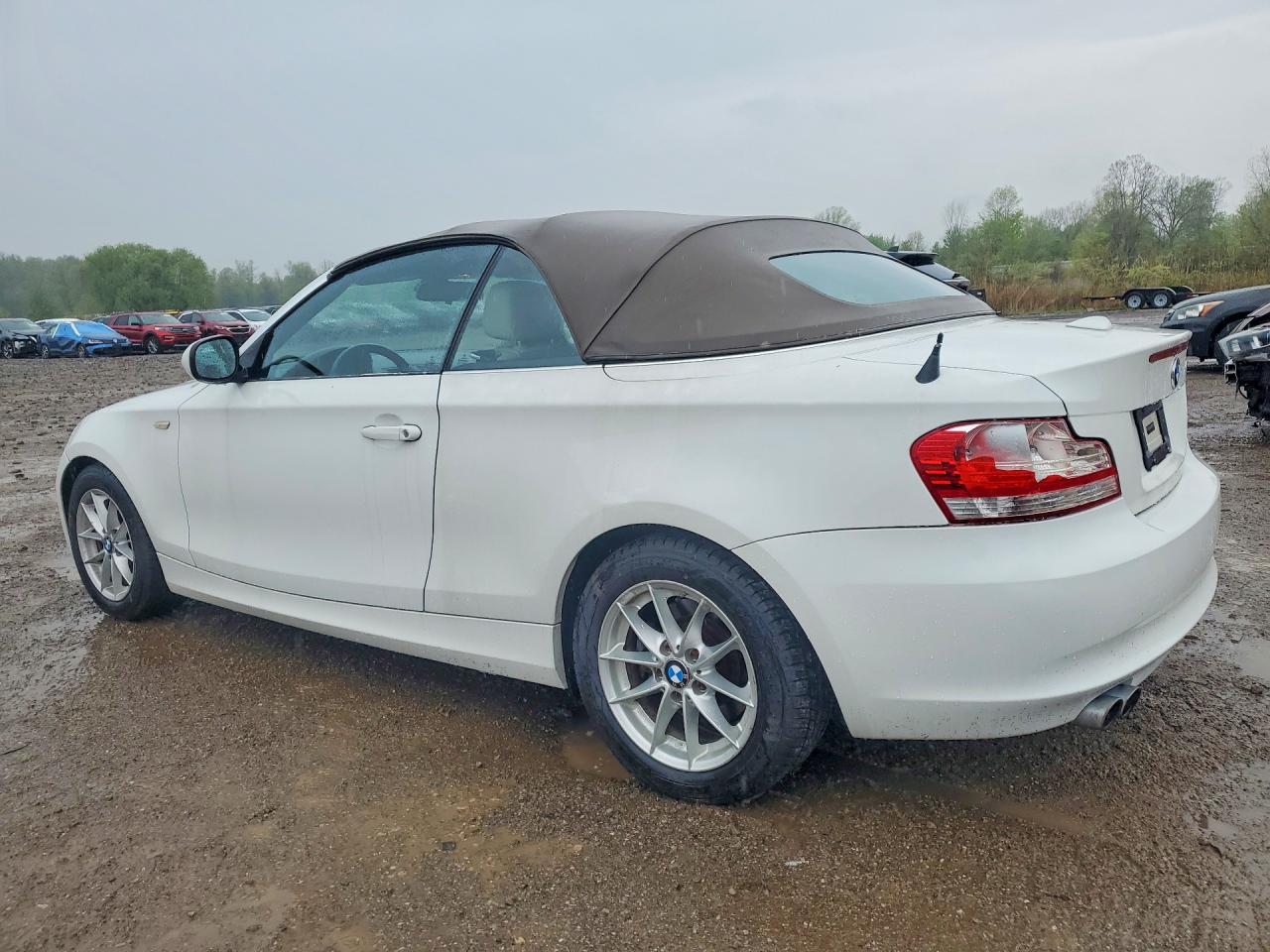 2010 Bmw 128 I White vin: WBAUL7C51AVJ78168