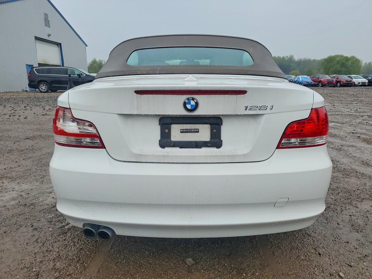 2010 Bmw 128 I White vin: WBAUL7C51AVJ78168