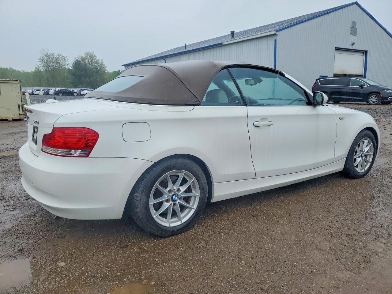 2010 Bmw 128 I White vin: WBAUL7C51AVJ78168