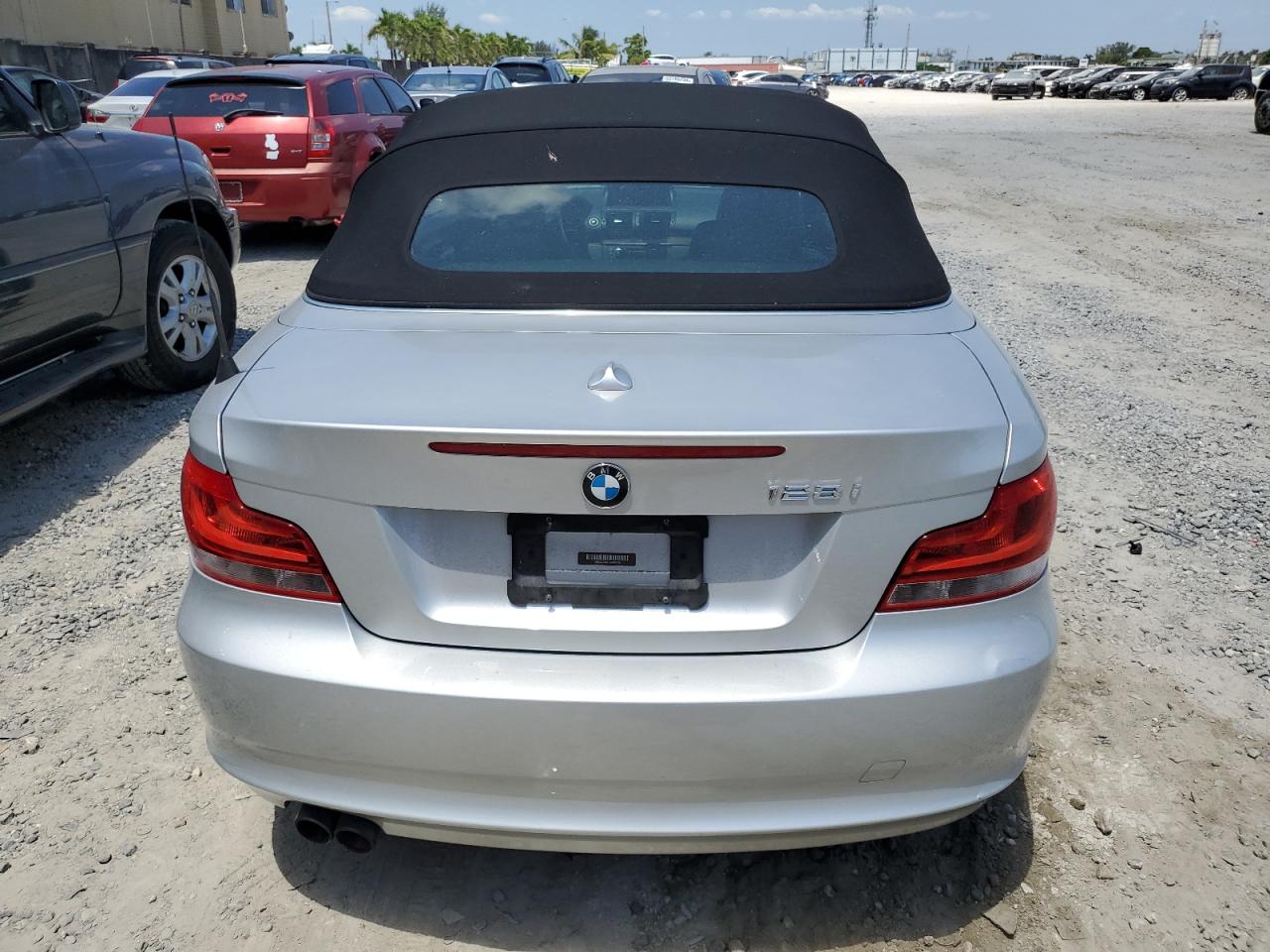2012 Bmw 128 I Silver vin: WBAUL7C51CVM82099