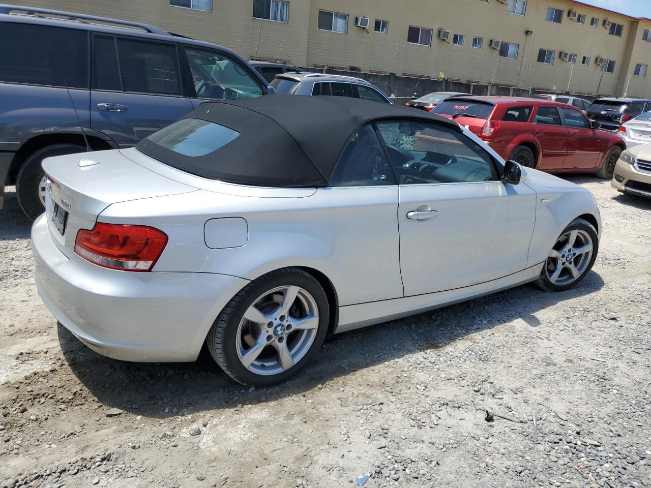 2012 Bmw 128 I Silver vin: WBAUL7C51CVM82099