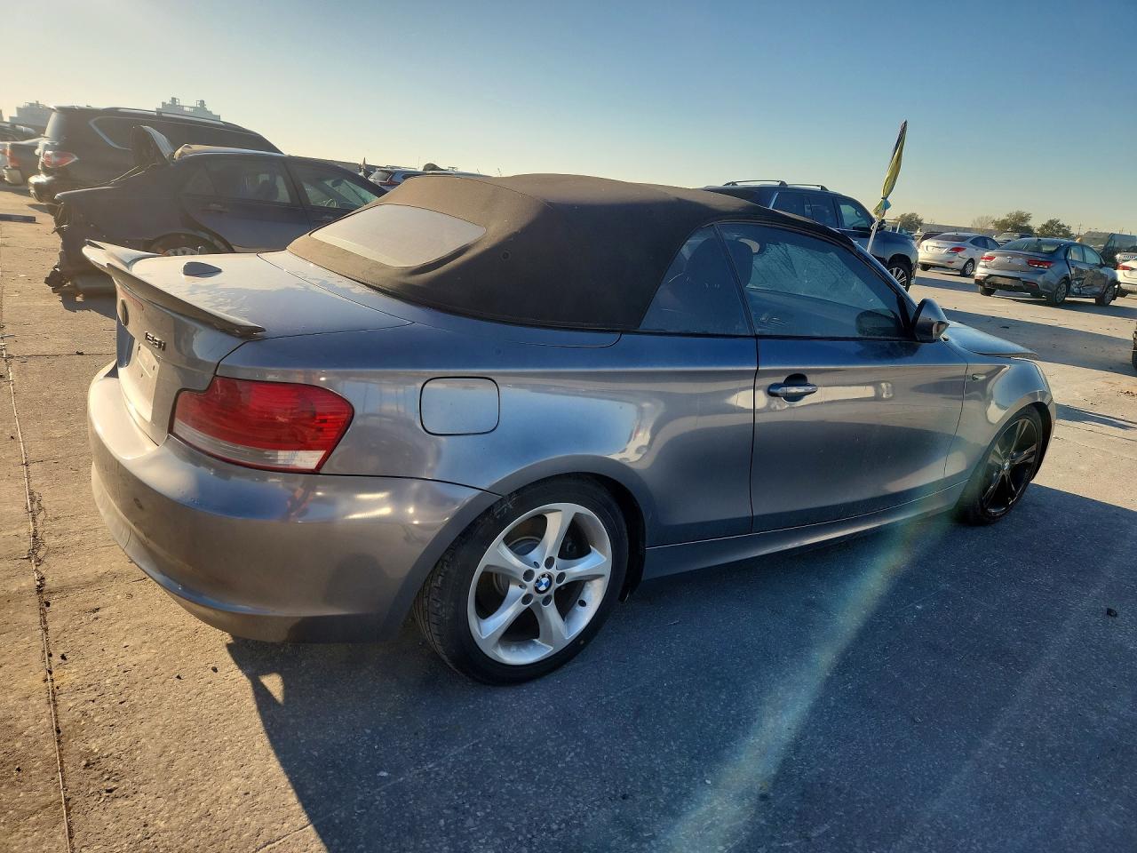 2011 Bmw 128 I Gray vin: WBAUL7C52BVM79243
