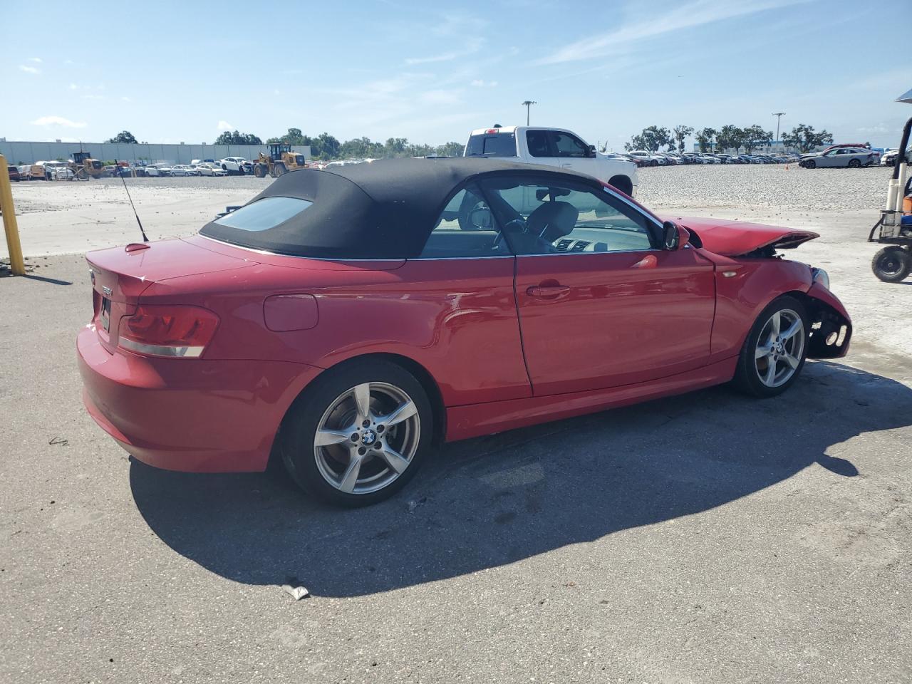 2012 Bmw 128 I   Red vin: WBAUL7C52CVM82855