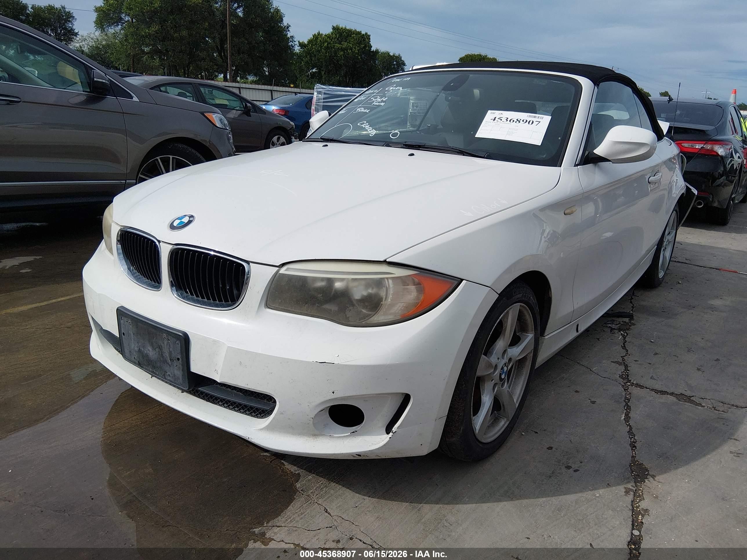 2012 Bmw 128i   White vin: WBAUL7C52CVM83147