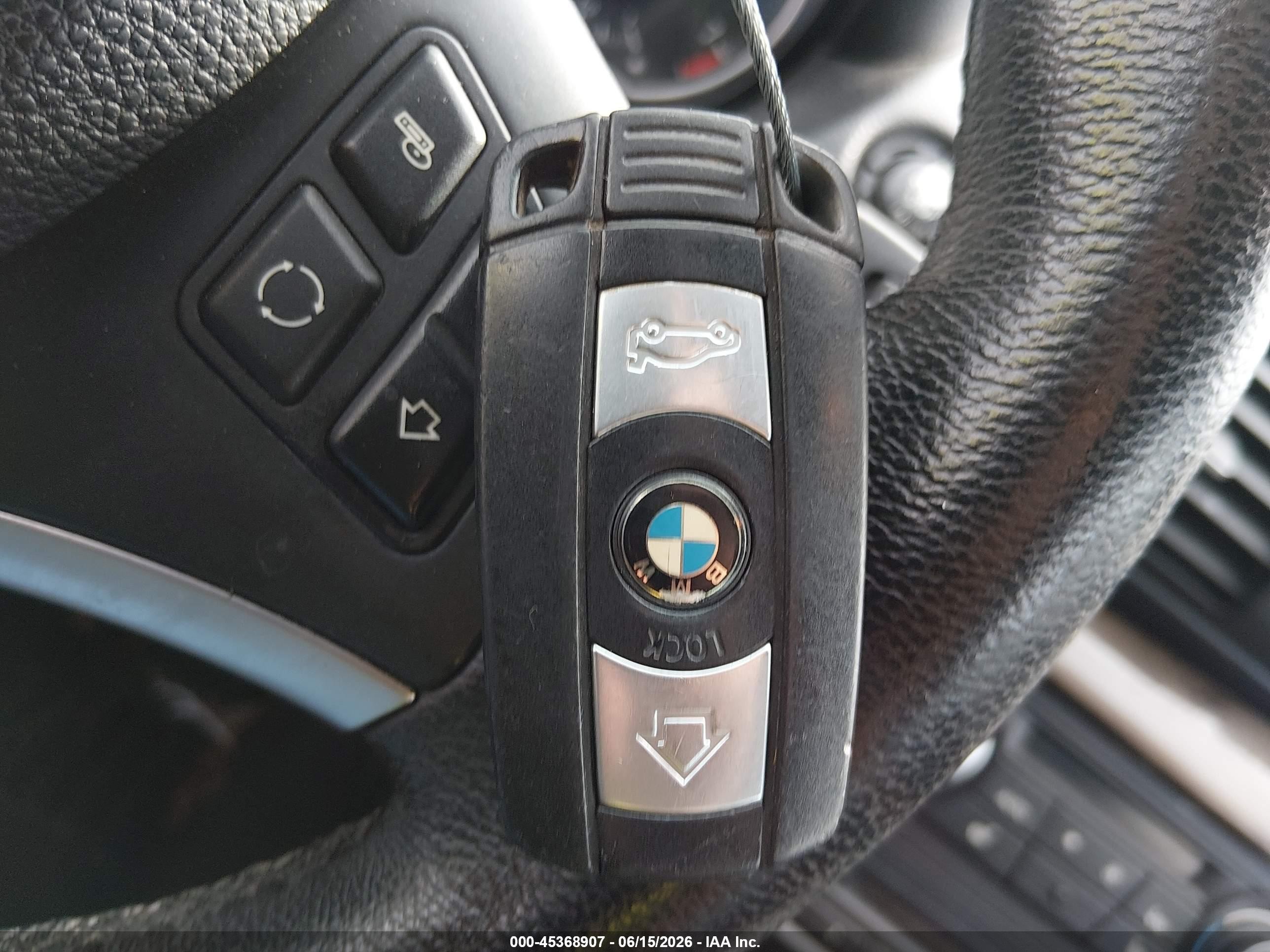 2012 Bmw 128i   White vin: WBAUL7C52CVM83147