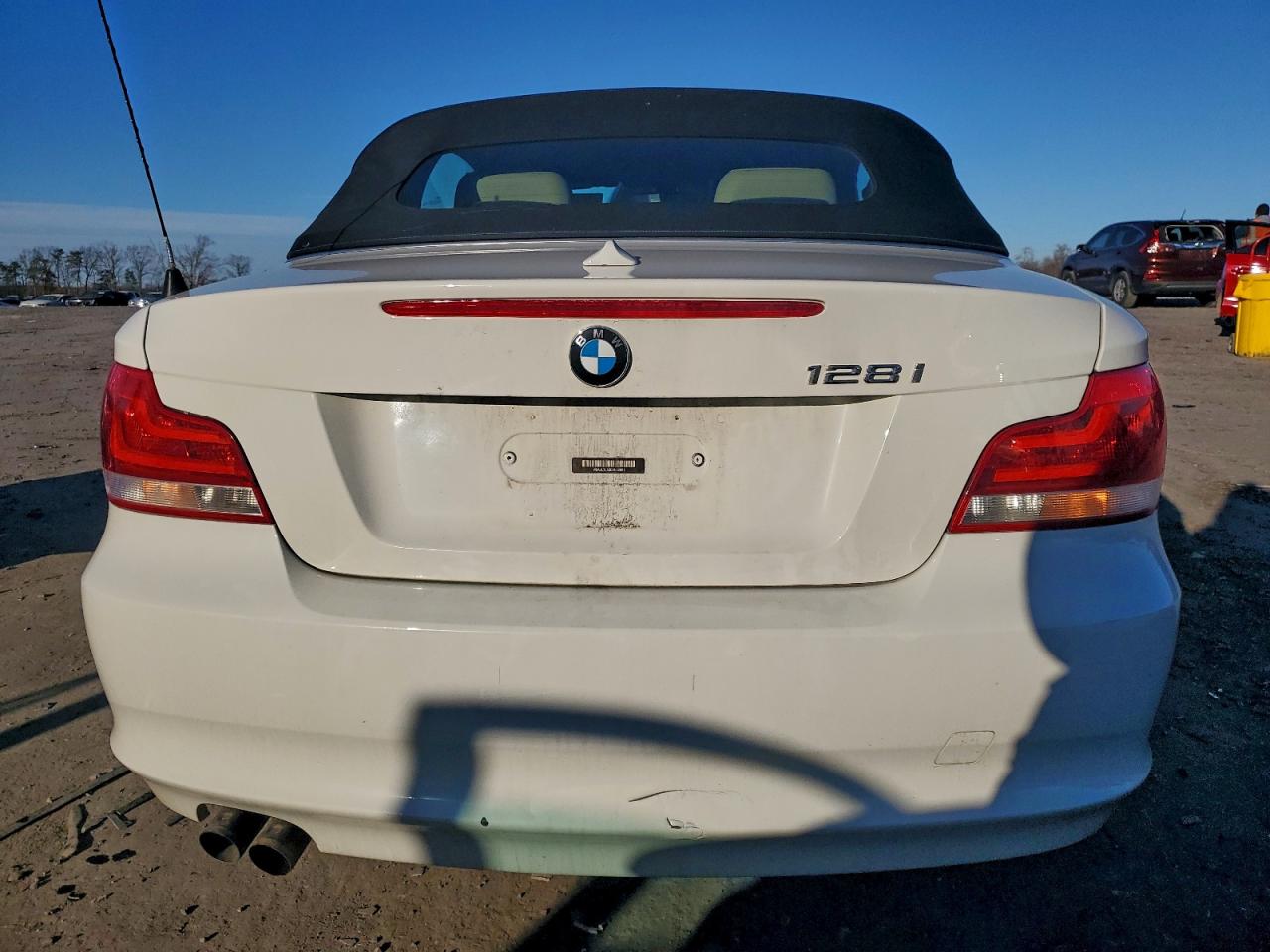 2013 Bmw 128 I White vin: WBAUL7C52DVU08921