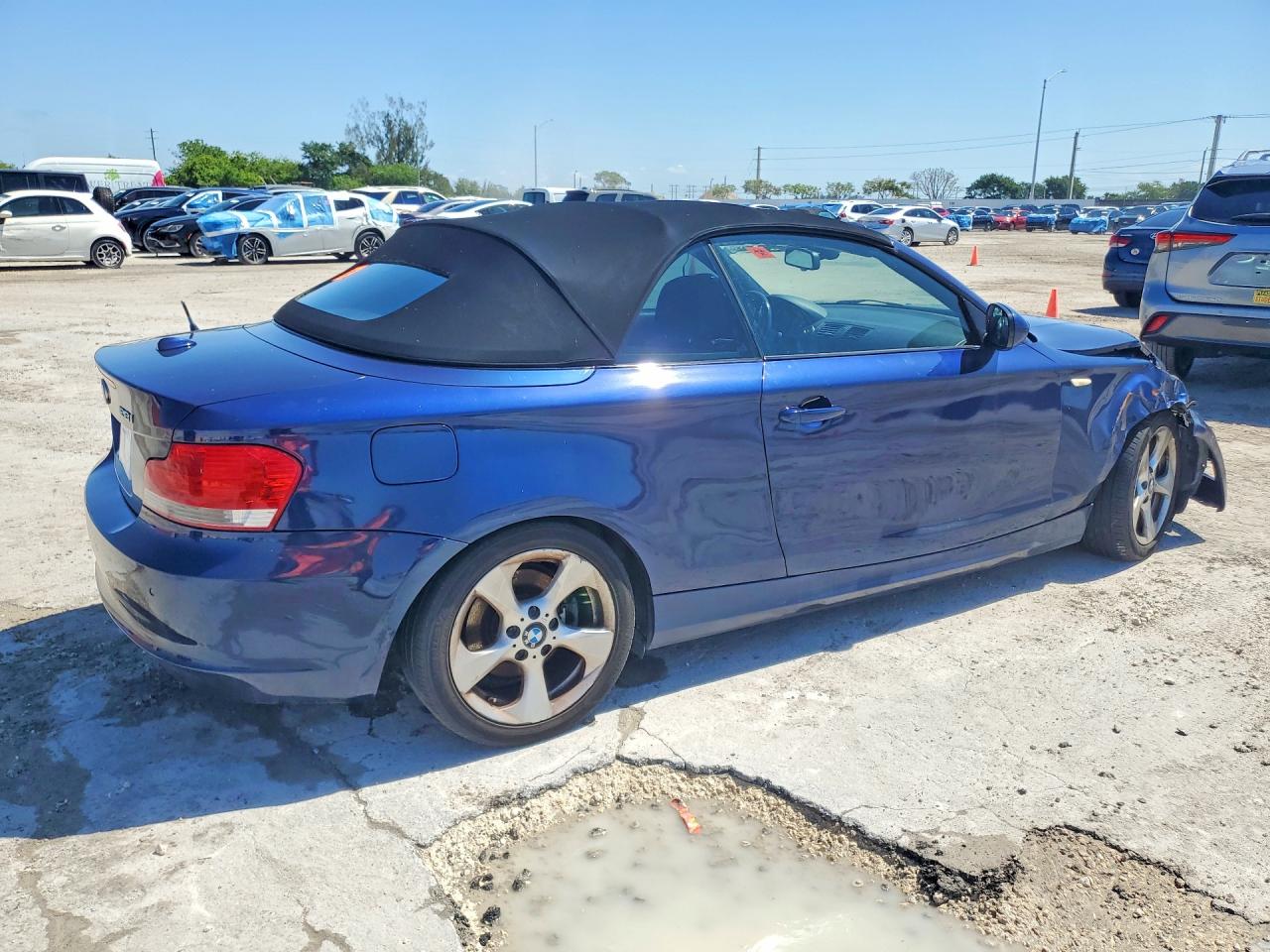 2012 Bmw 128 I Blue vin: WBAUL7C53CVM83691