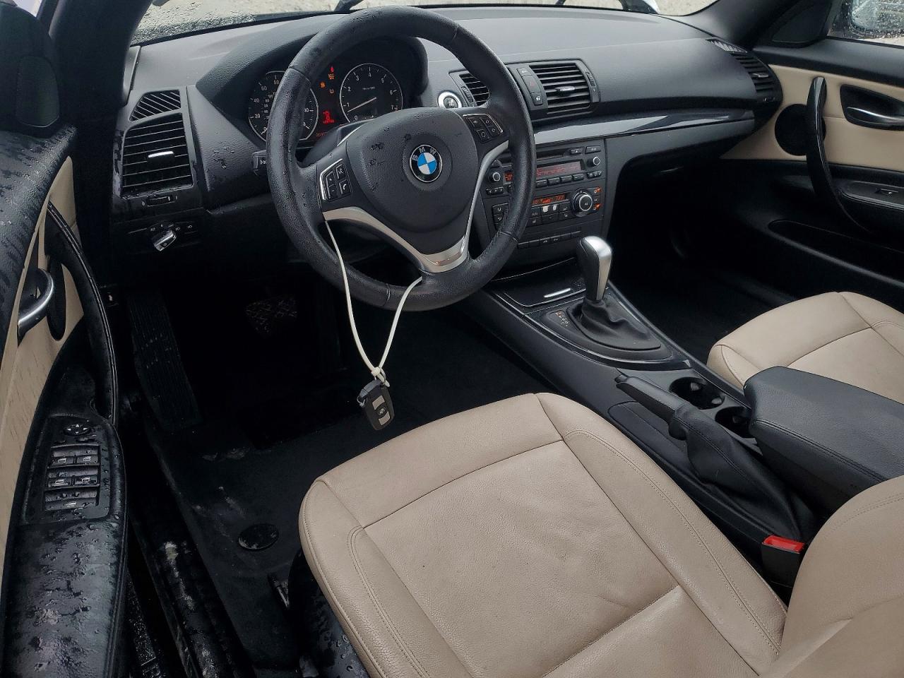 2013 Bmw 128 I Черный vin: WBAUL7C53DVU09723