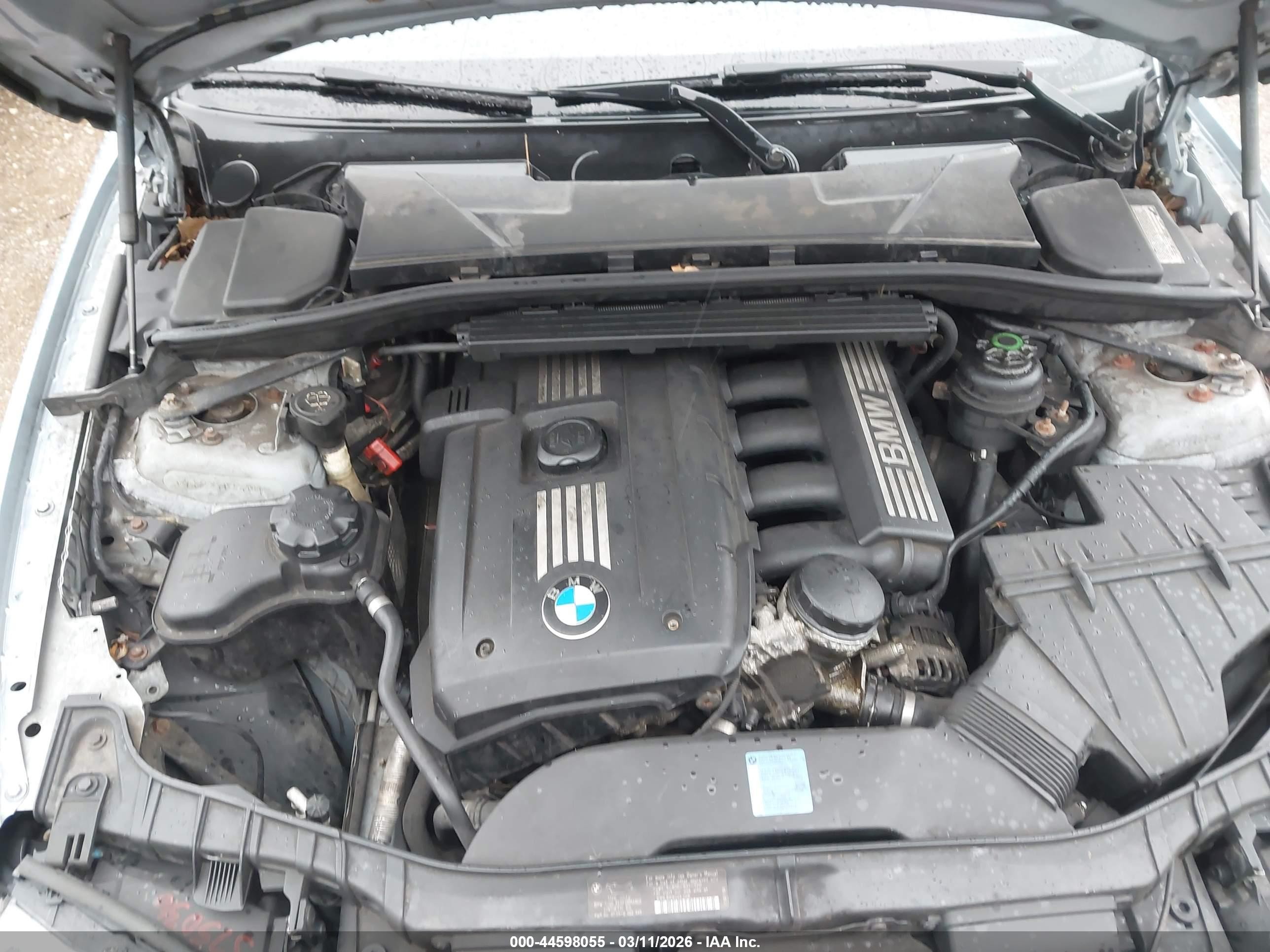 2010 Bmw 128i   Light Blue vin: WBAUL7C54AVJ77290
