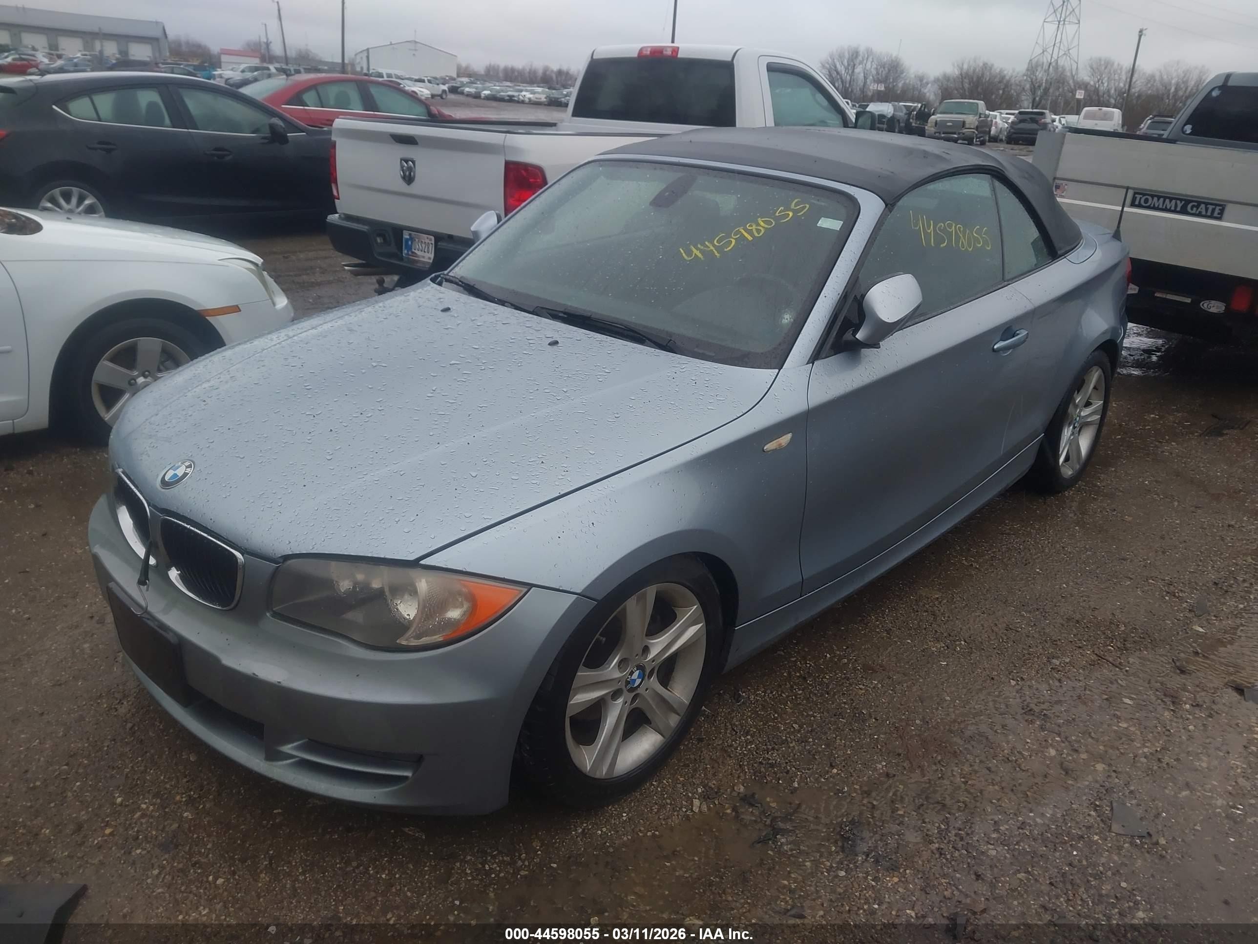2010 Bmw 128i   Light Blue vin: WBAUL7C54AVJ77290