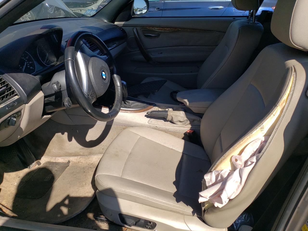 2010 Bmw 128 I Серебряный vin: WBAUL7C55AVJ77587