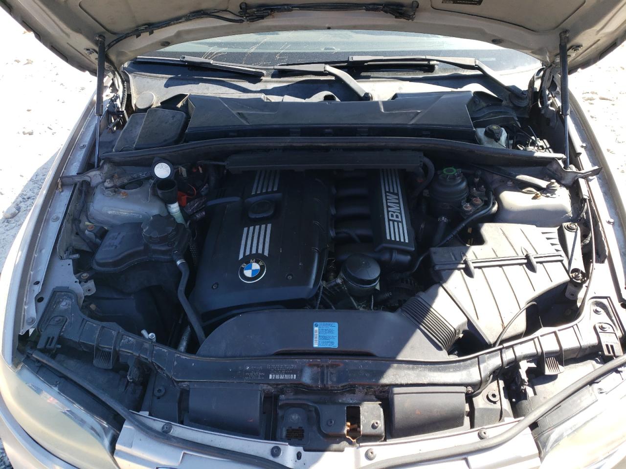 2010 Bmw 128 I Серебряный vin: WBAUL7C55AVJ77587