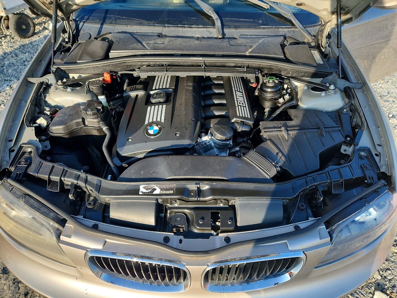 2011 Bmw 128 I Silver vin: WBAUL7C55BVM79334