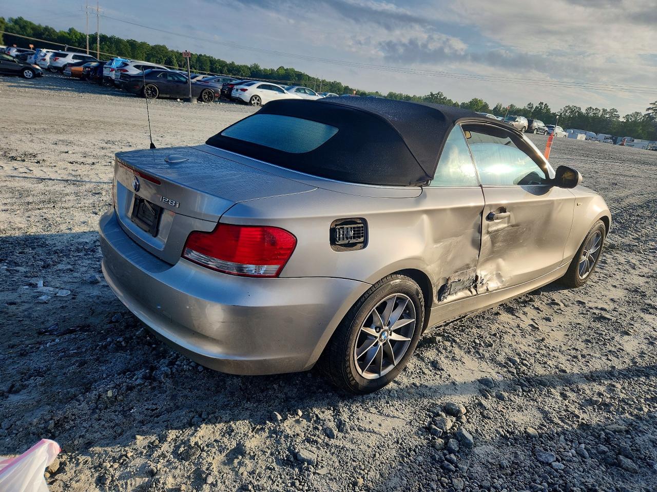 2011 Bmw 128 I Silver vin: WBAUL7C55BVM79334