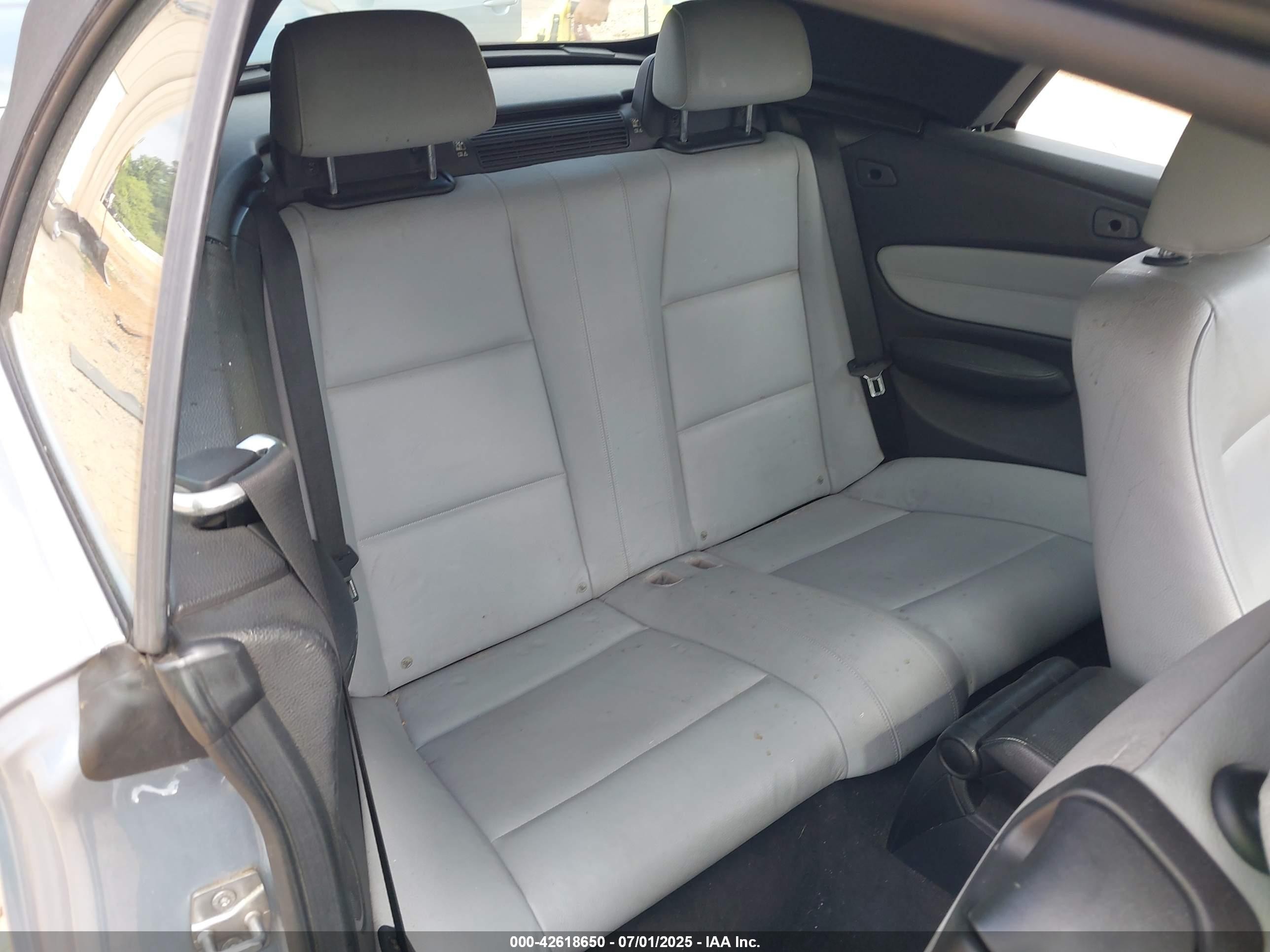 2011 Bmw 128i   Blue vin: WBAUL7C55BVM81052