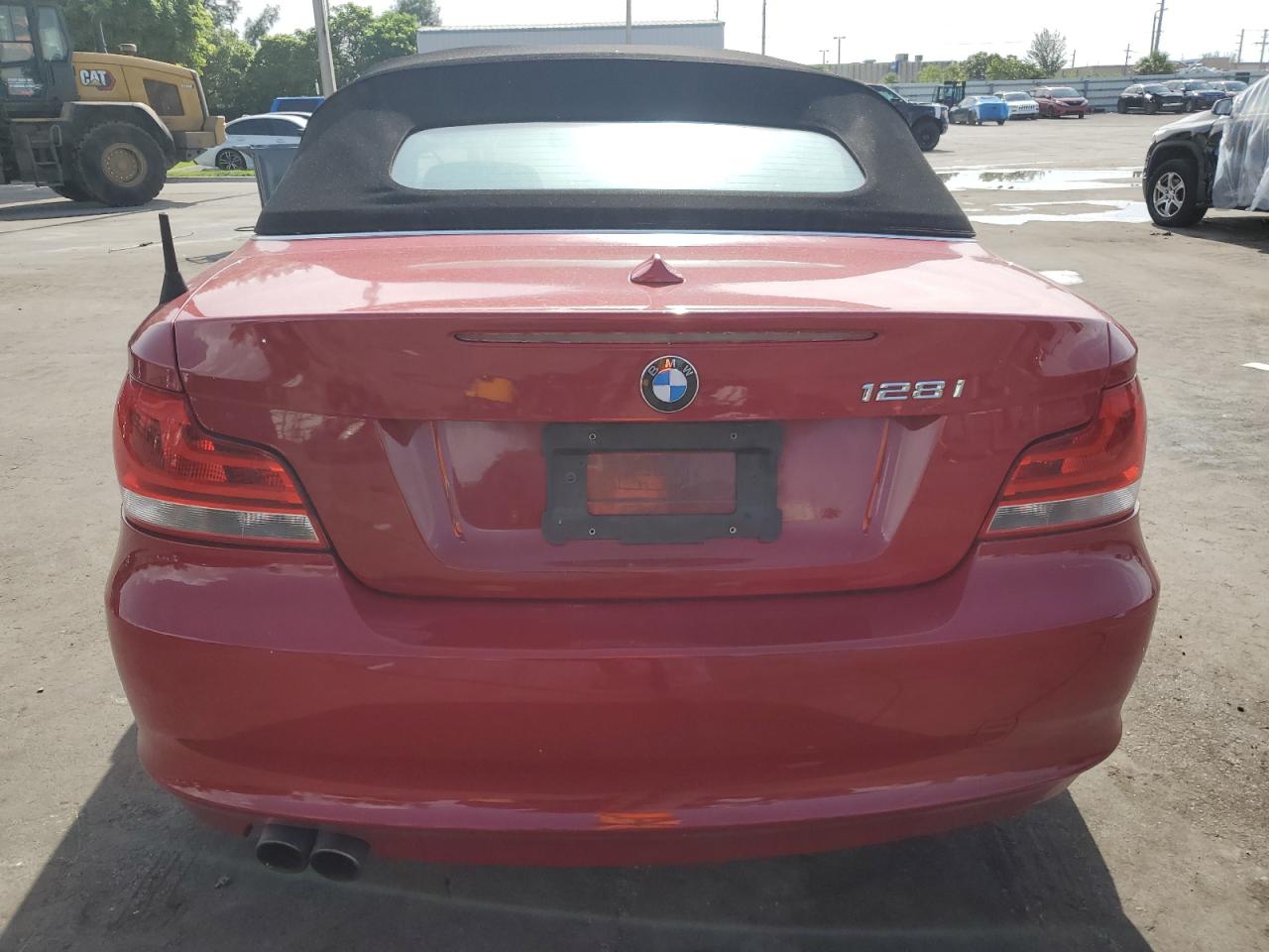 2012 Bmw 128 I Red vin: WBAUL7C55CVE87437