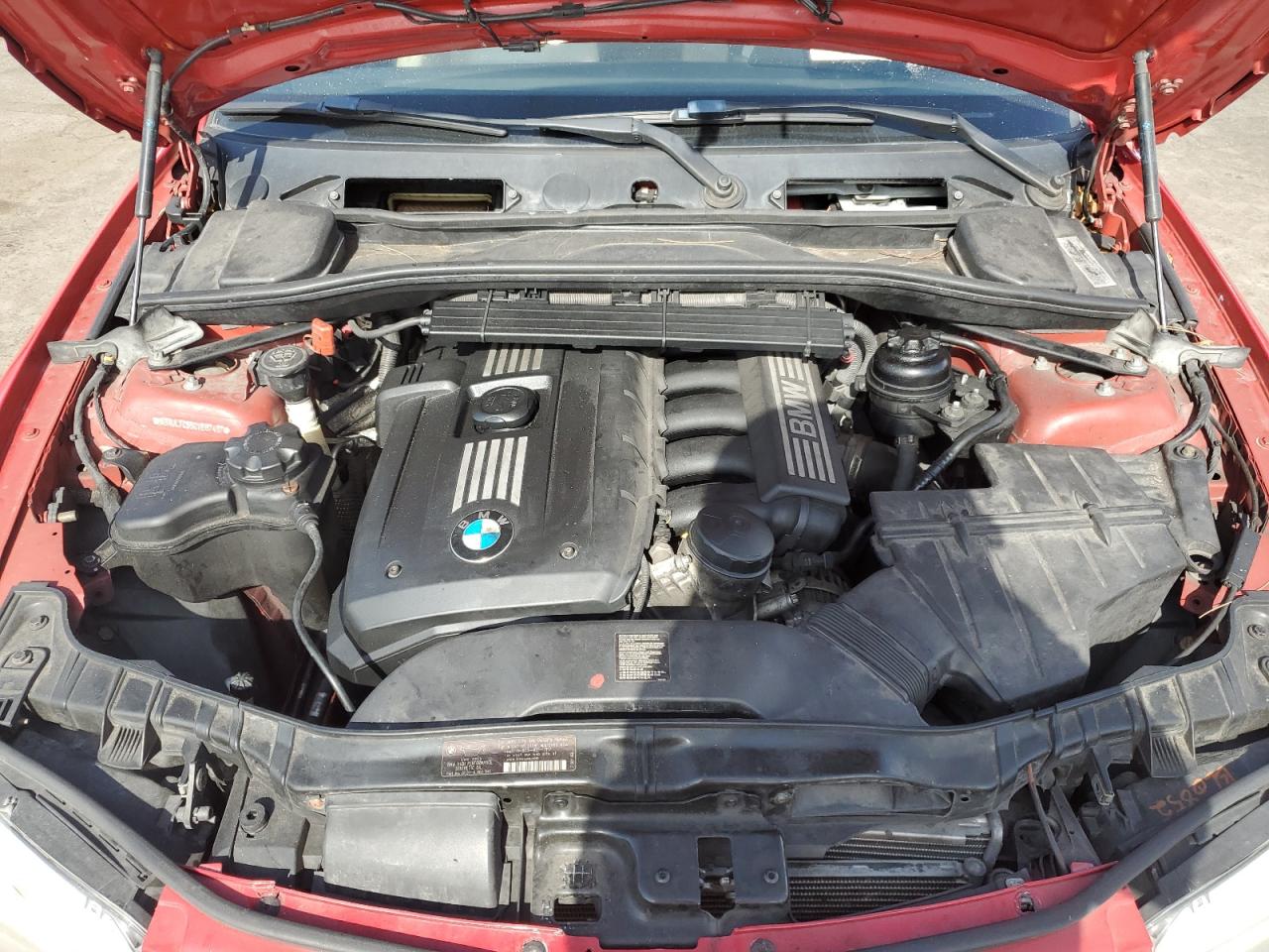 2012 Bmw 128 I Red vin: WBAUL7C55CVE87437