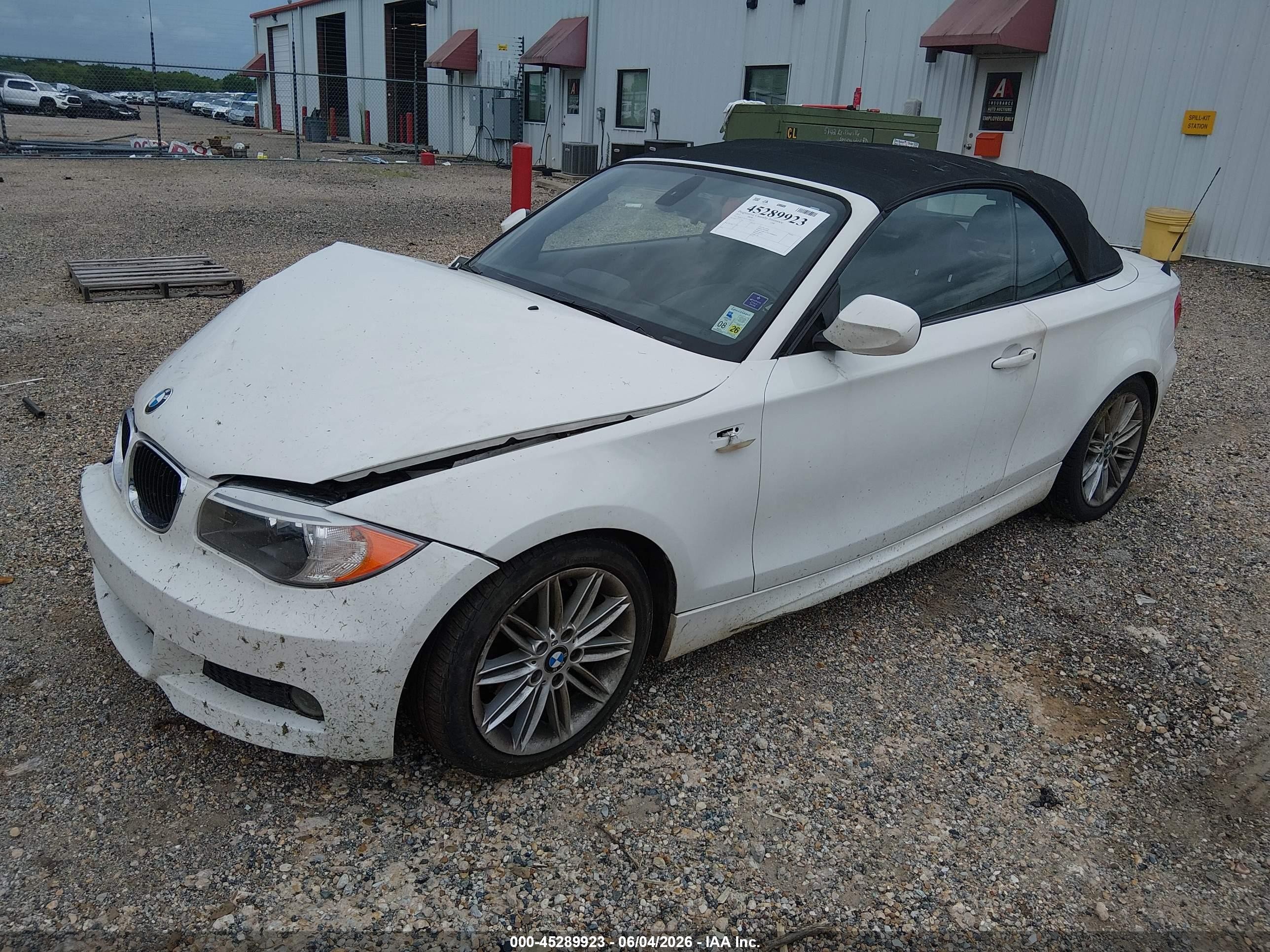 2012 Bmw 128i   White vin: WBAUL7C55CVM82333