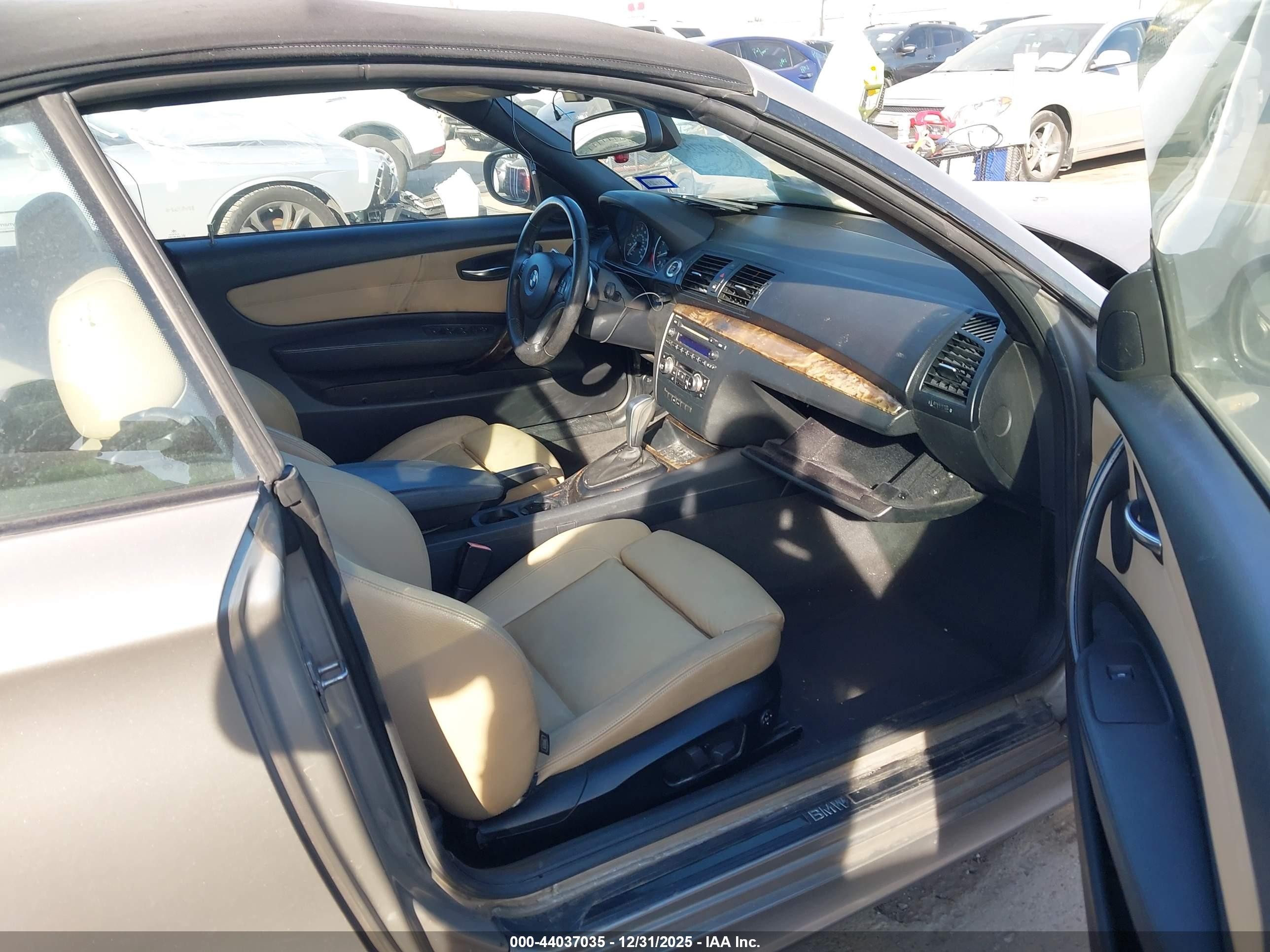 2011 Bmw 128i   Gold vin: WBAUL7C56BVM79701