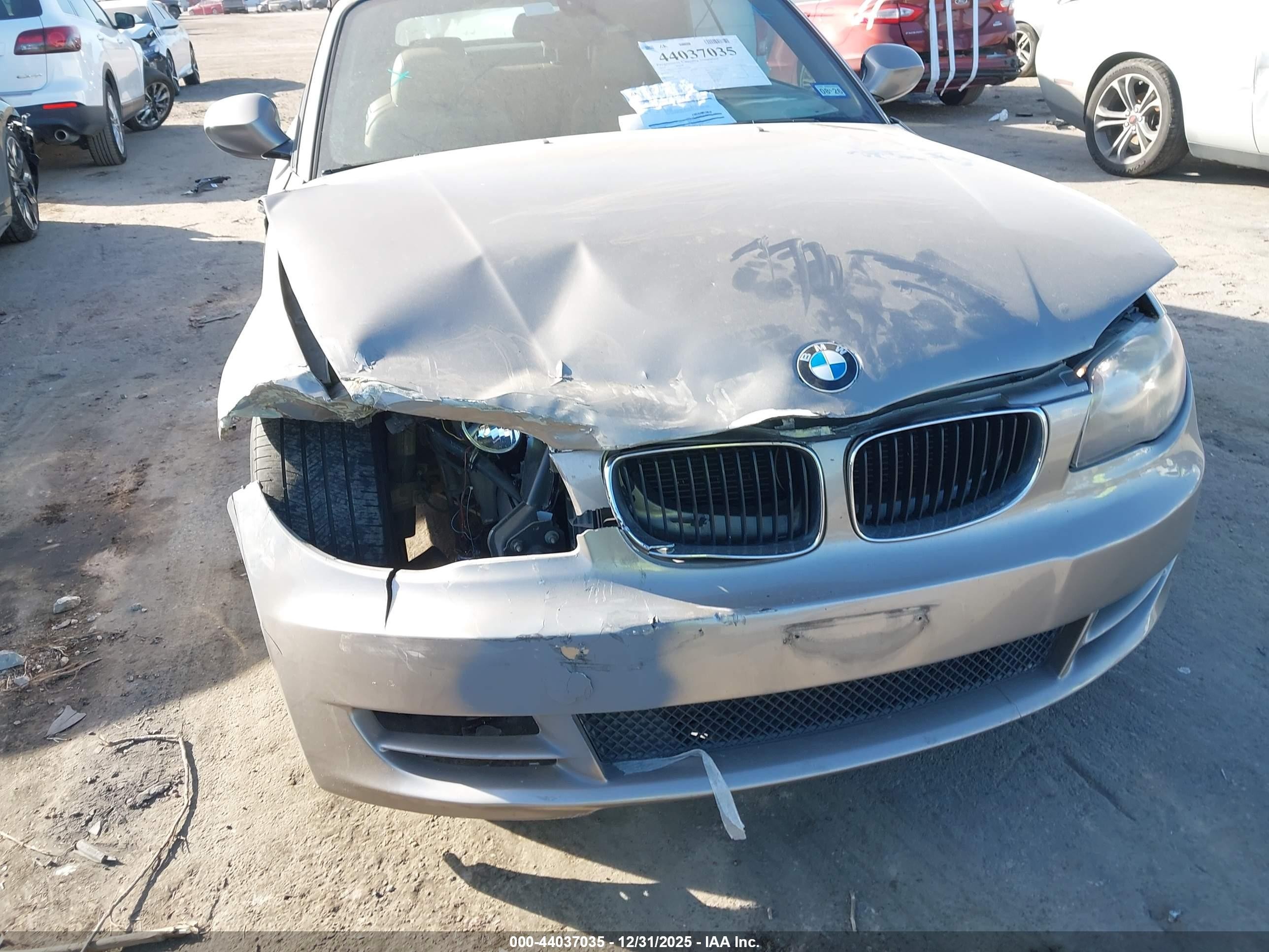 2011 Bmw 128i   Gold vin: WBAUL7C56BVM79701