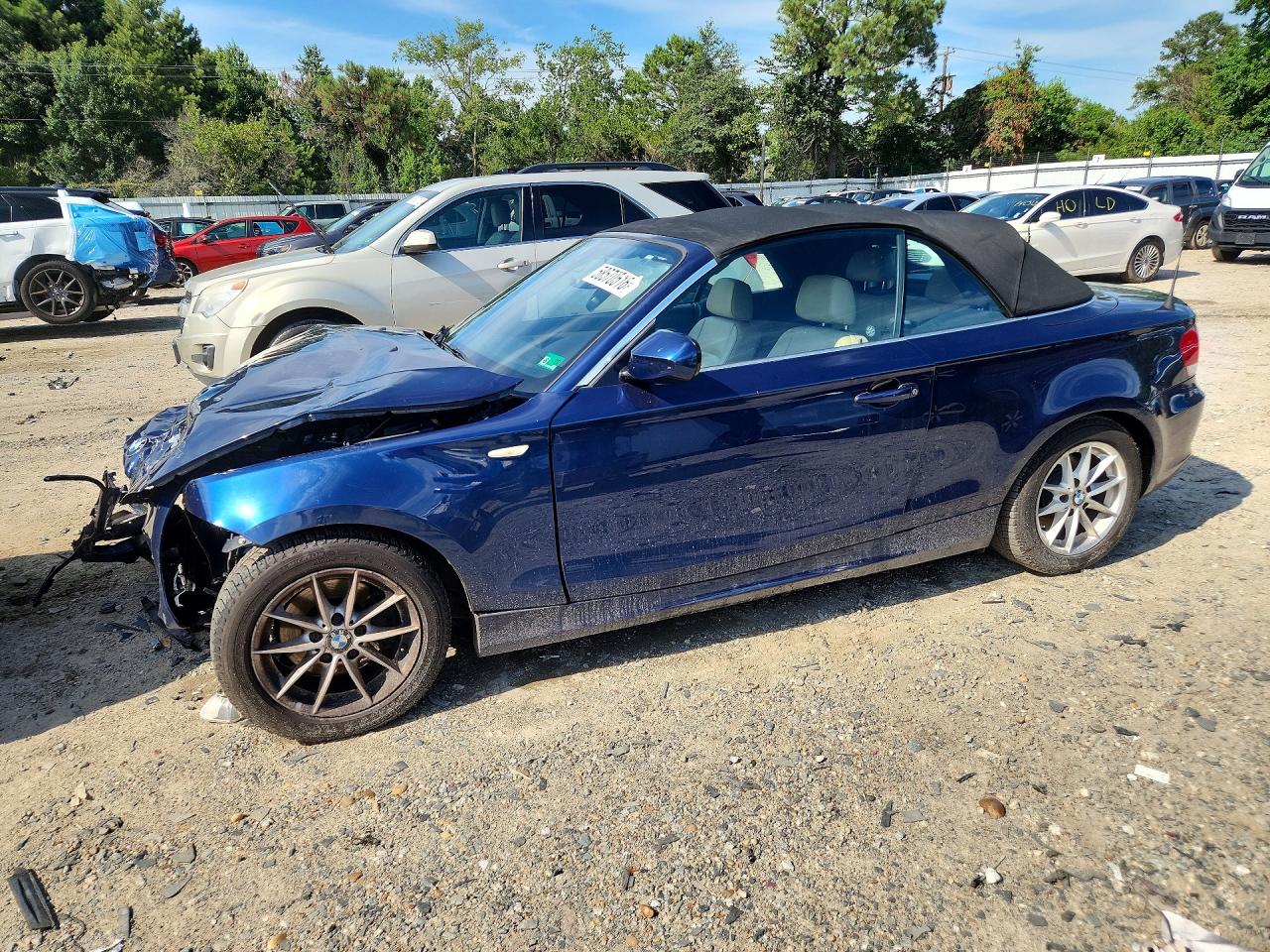 2011 Bmw 128 I Синий vin: WBAUL7C56BVM79746