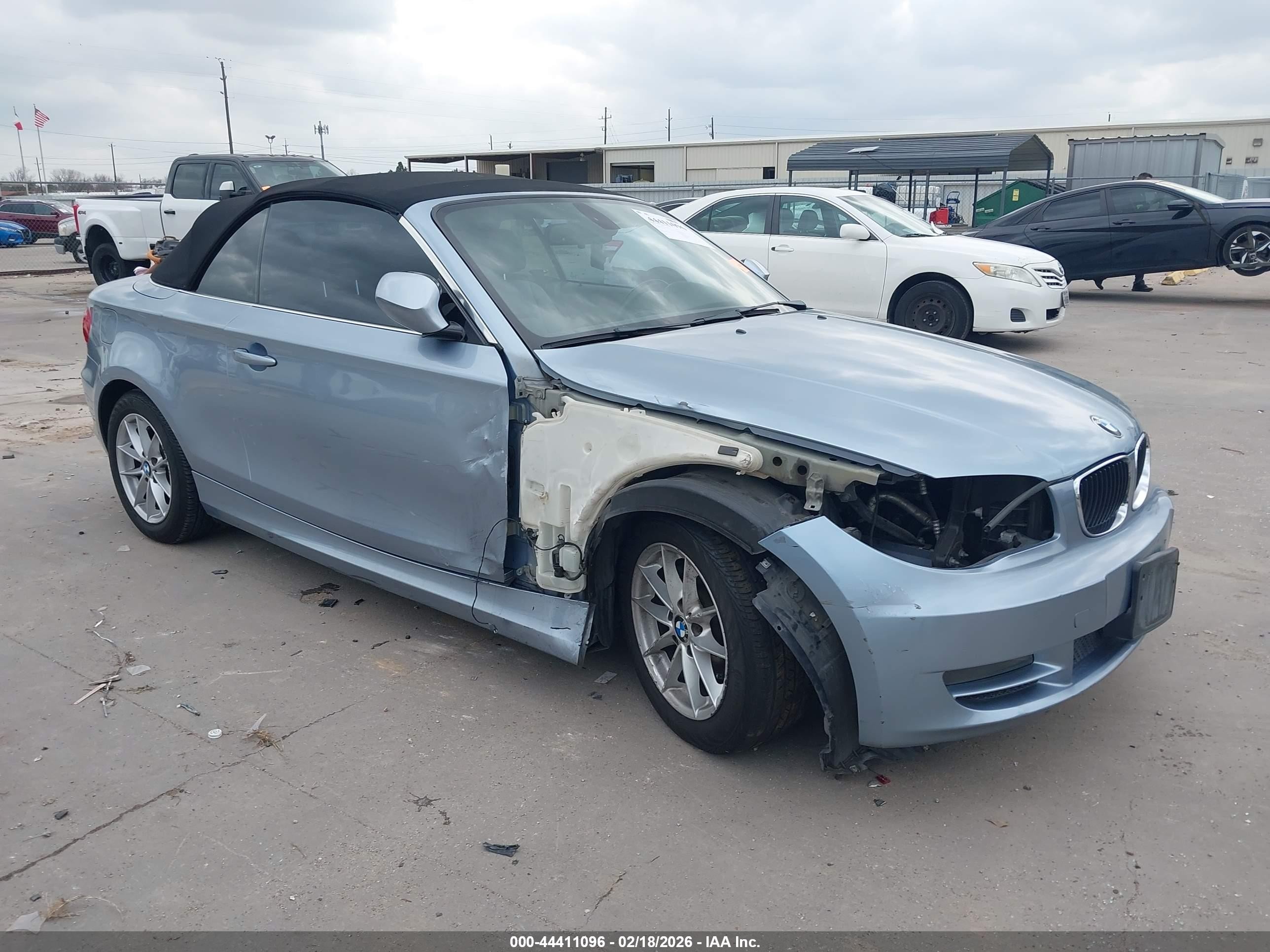 2010 Bmw 128i   Light Blue vin: WBAUL7C58AVJ77700