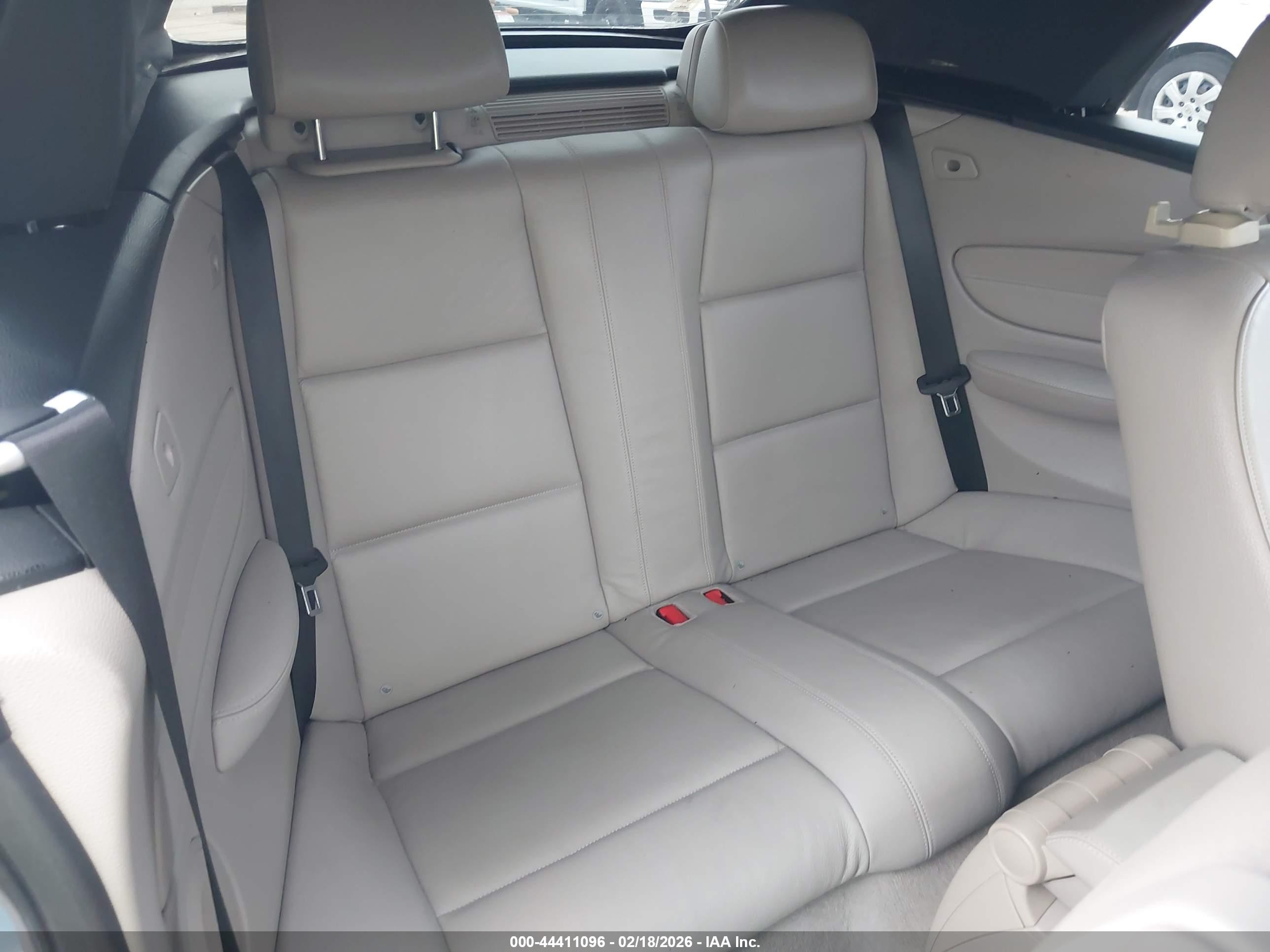 2010 Bmw 128i   Light Blue vin: WBAUL7C58AVJ77700