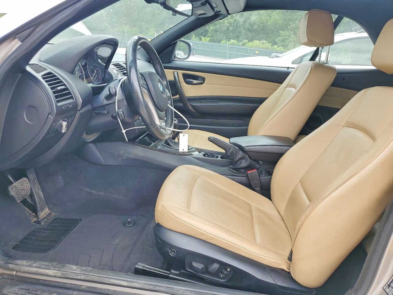 2013 Bmw 128 I Silver vin: WBAUL7C58DVM83820
