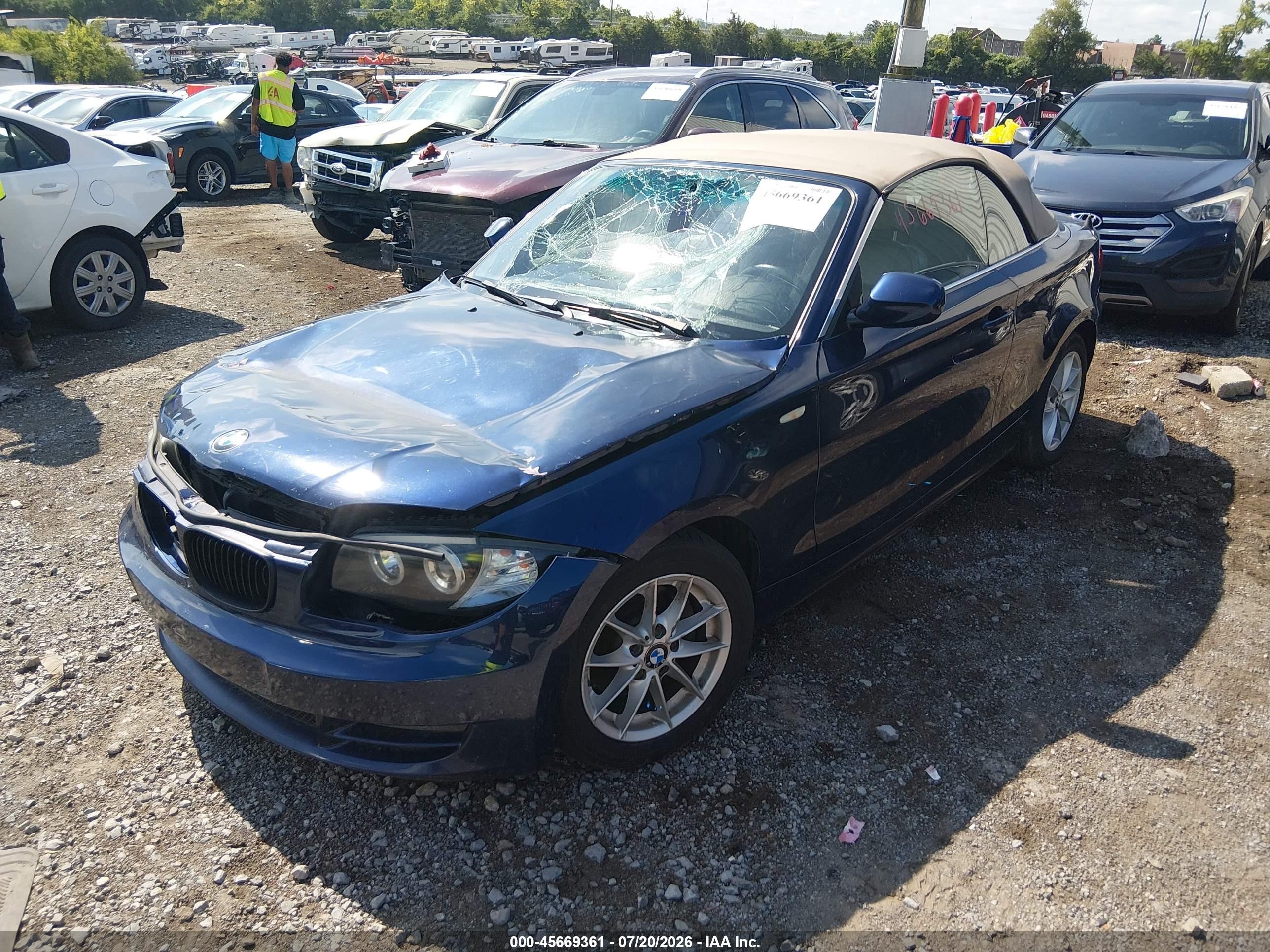 2011 Bmw 128i Blue vin: WBAUL7C59BVM80616