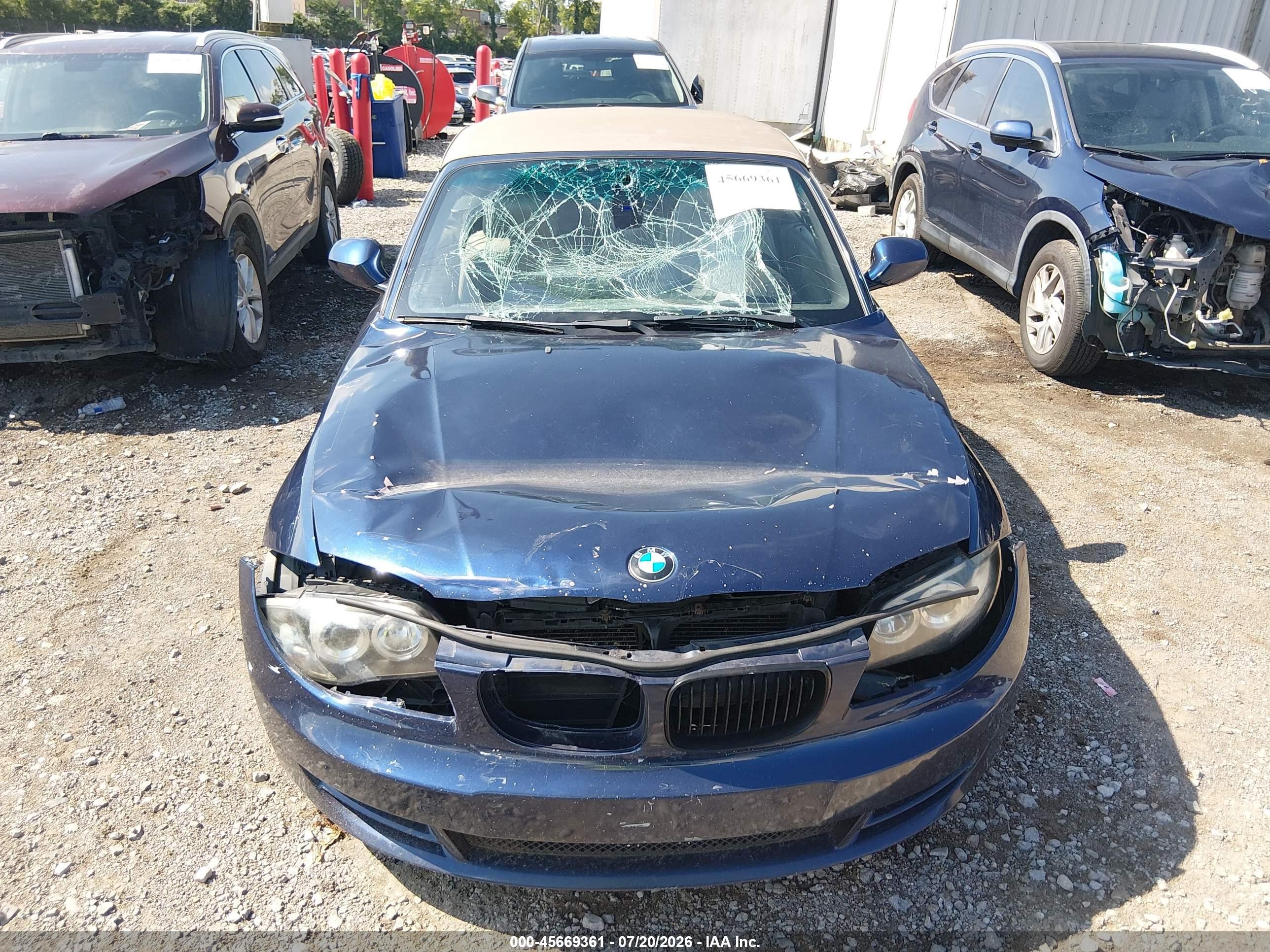 2011 Bmw 128i Blue vin: WBAUL7C59BVM80616