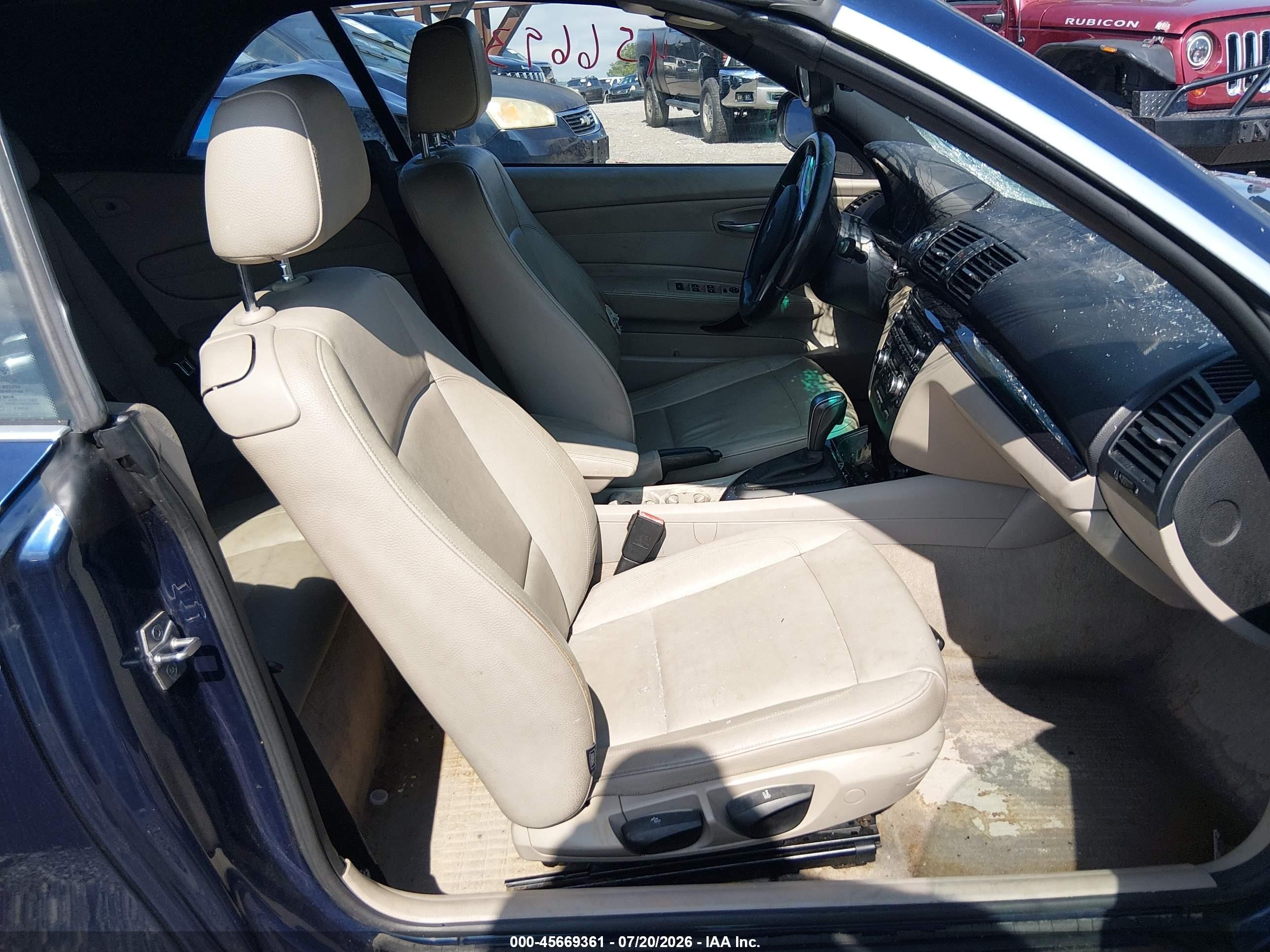 2011 Bmw 128i Blue vin: WBAUL7C59BVM80616