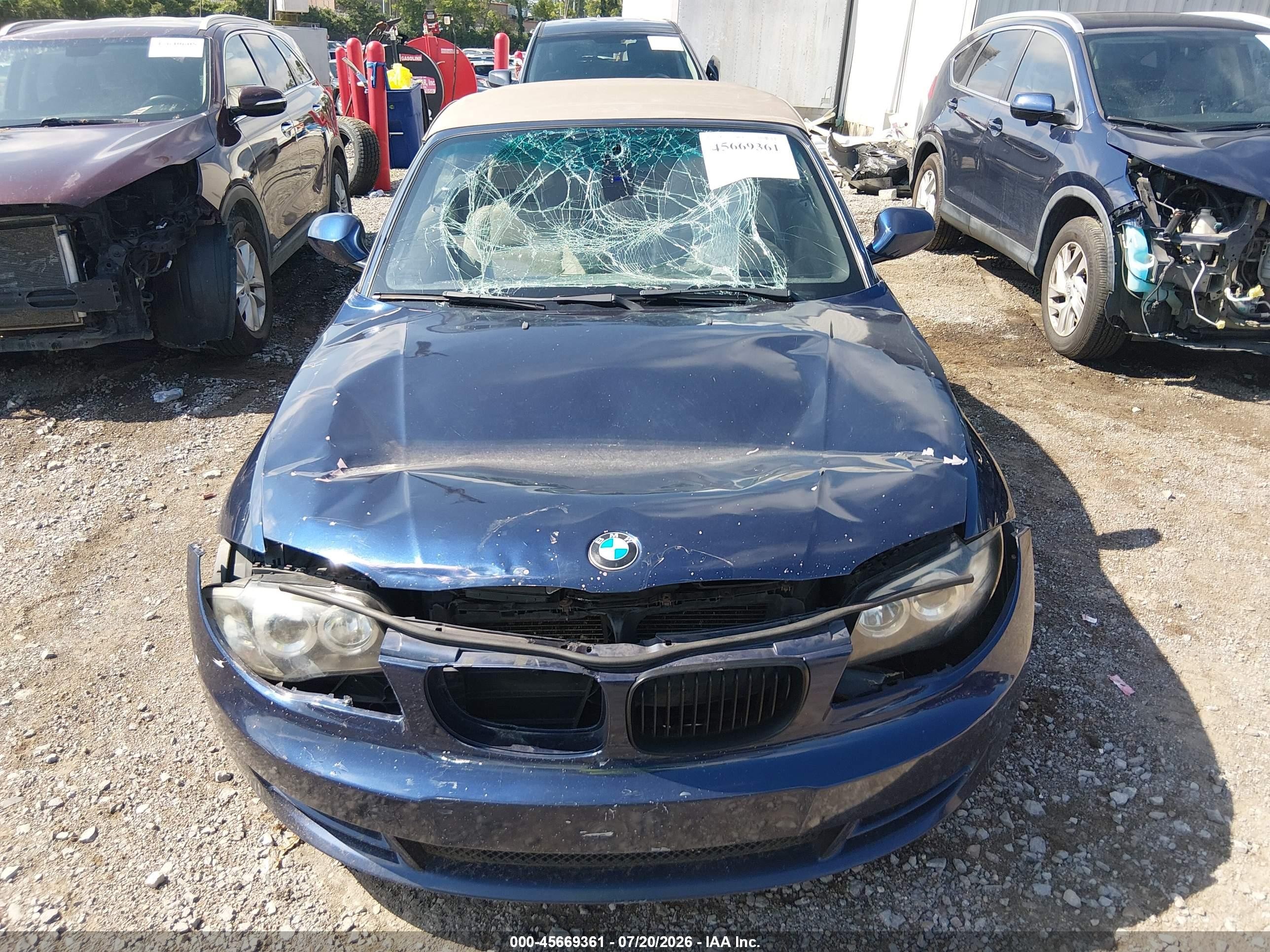 2011 Bmw 128i Blue vin: WBAUL7C59BVM80616