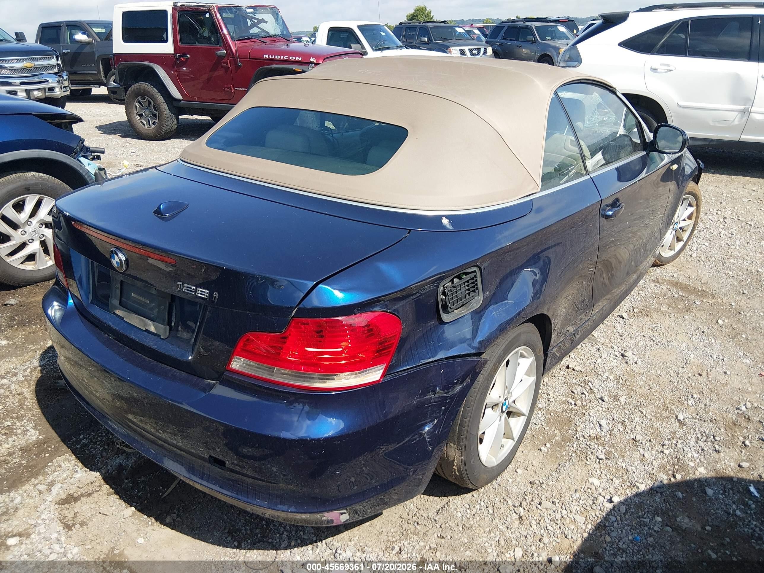2011 Bmw 128i Blue vin: WBAUL7C59BVM80616