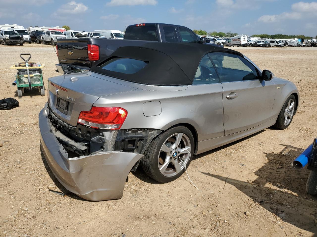 2012 Bmw 128 I Silver vin: WBAUL7C59CVM82254
