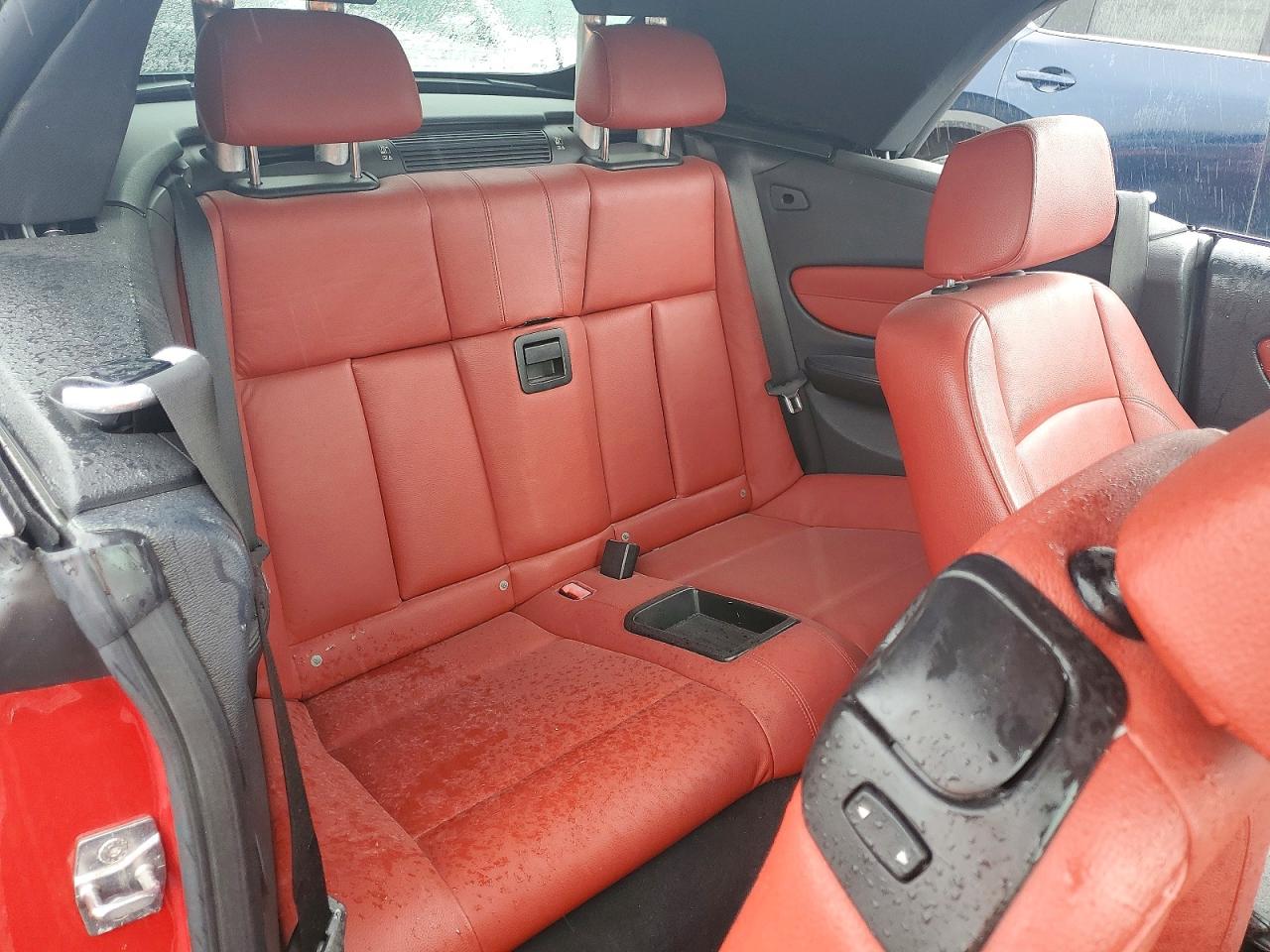 2012 Bmw 128 I Красный vin: WBAUL7C59CVM83095