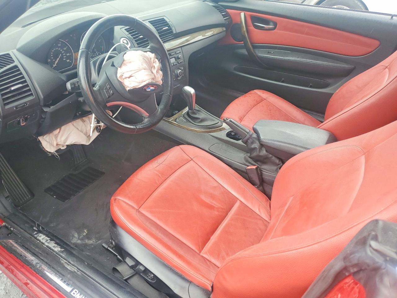 2012 Bmw 128 I Красный vin: WBAUL7C59CVM83095