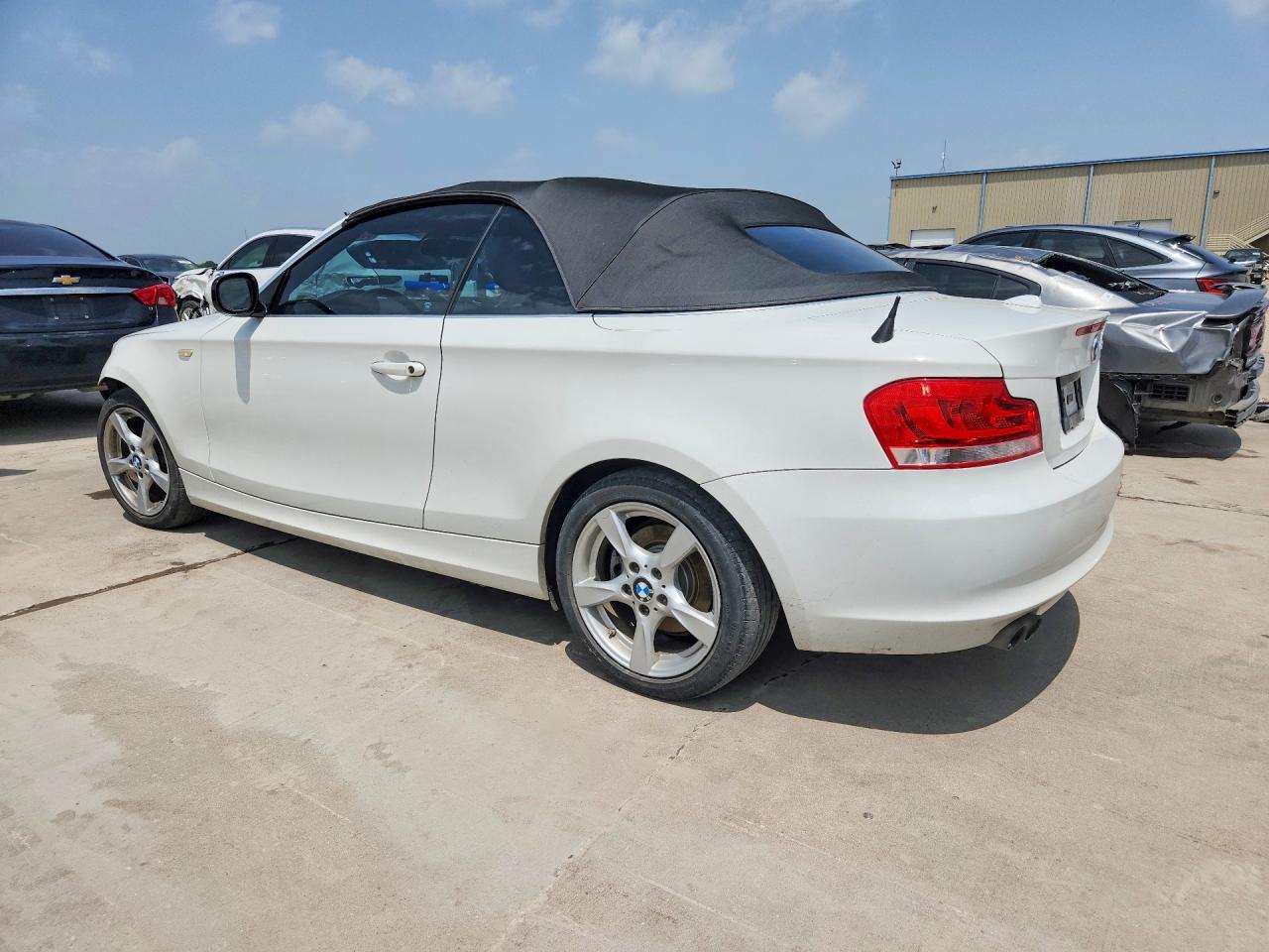 2012 Bmw 128 I White vin: WBAUL7C59CVM83176