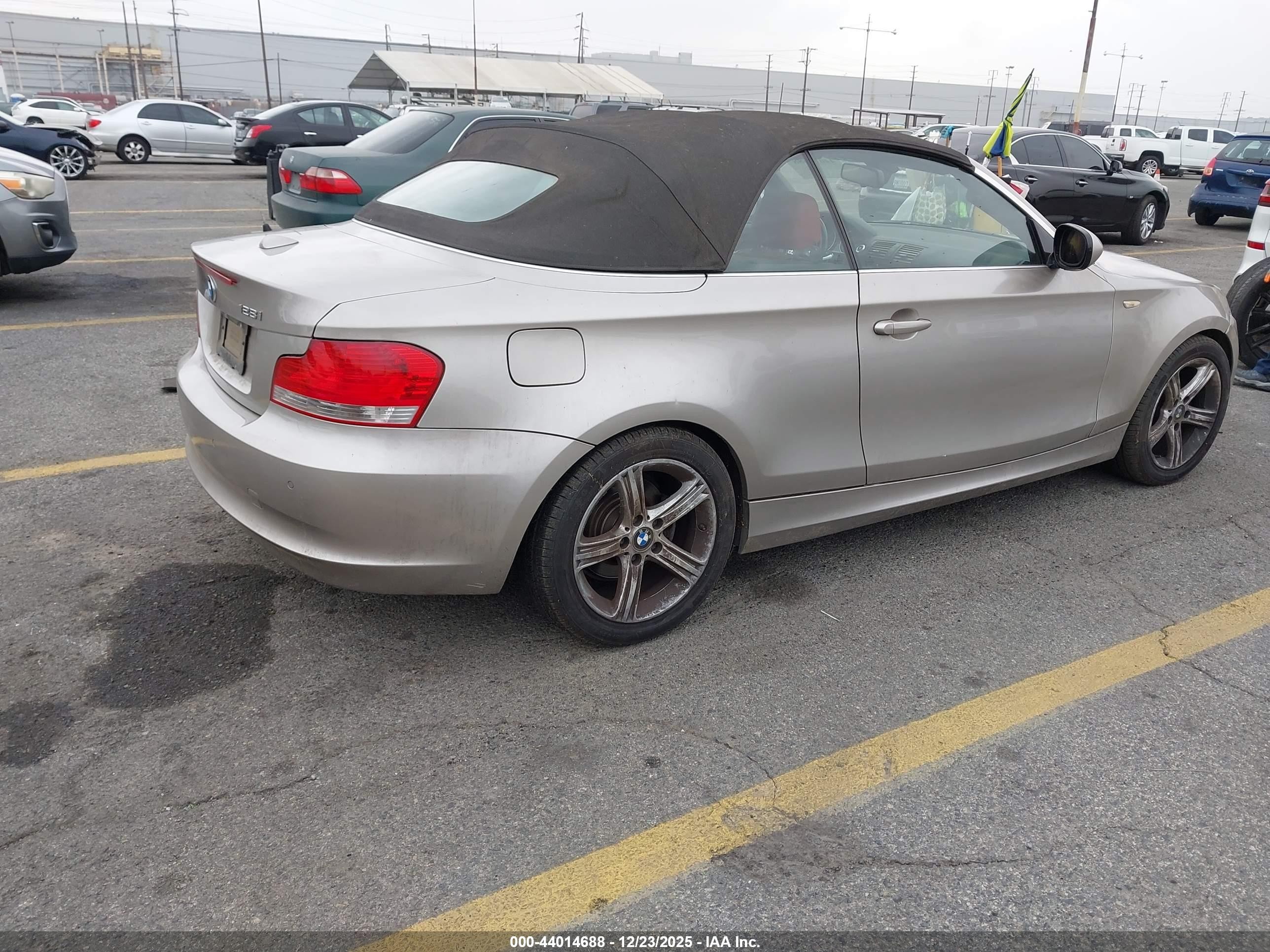 2010 Bmw 128i   Tan vin: WBAUL7C5XAVJ77486