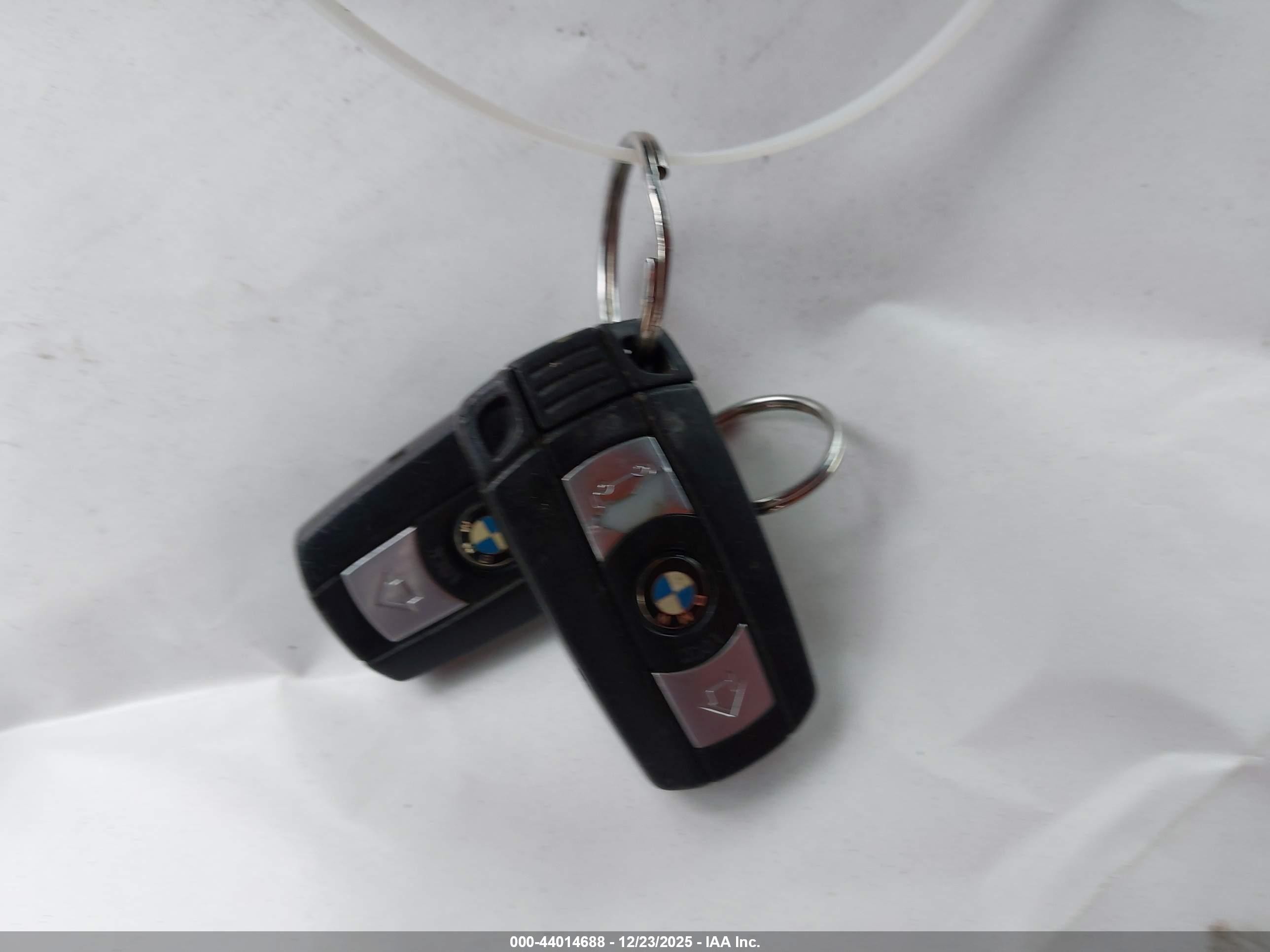 2010 Bmw 128i   Tan vin: WBAUL7C5XAVJ77486